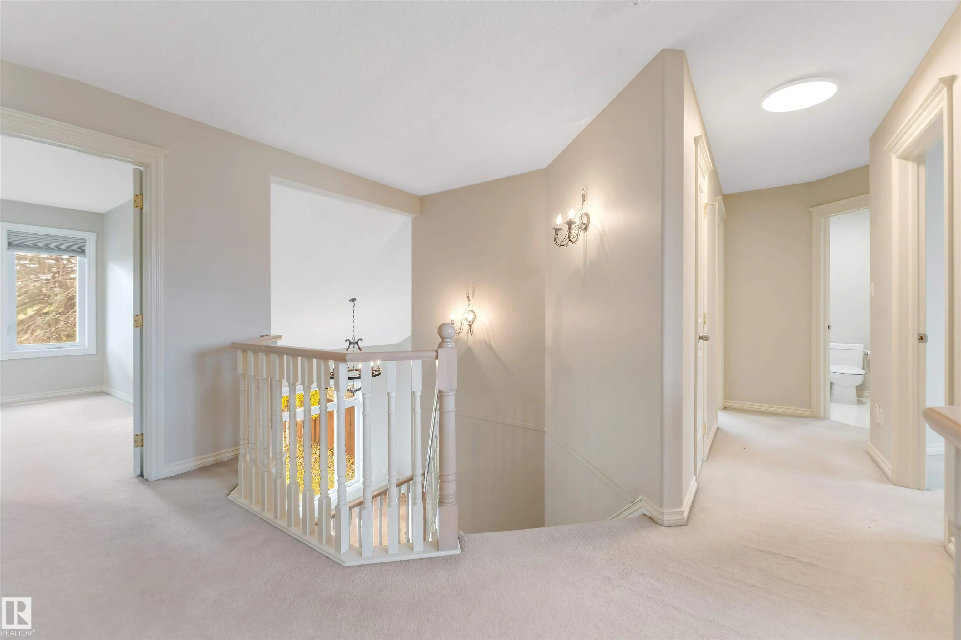 125 Coloniale Way