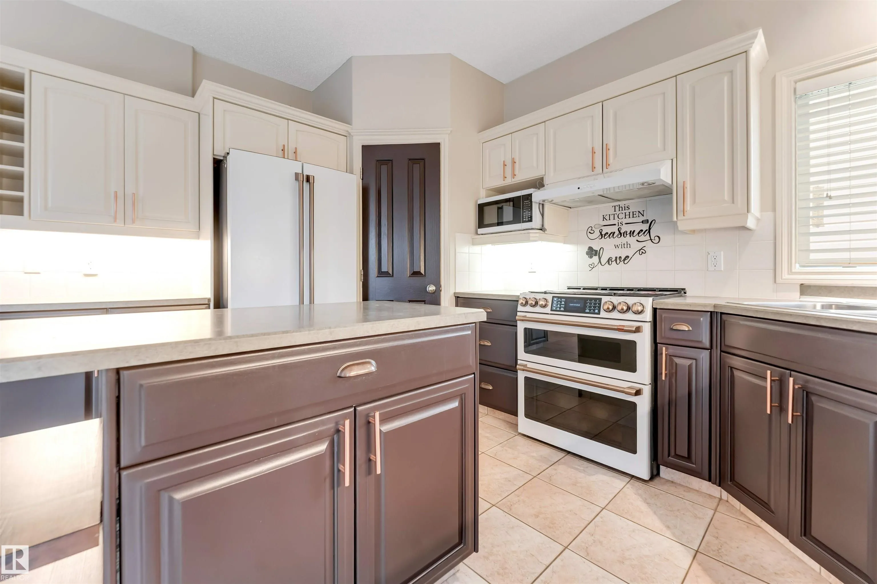 125 Coloniale Way