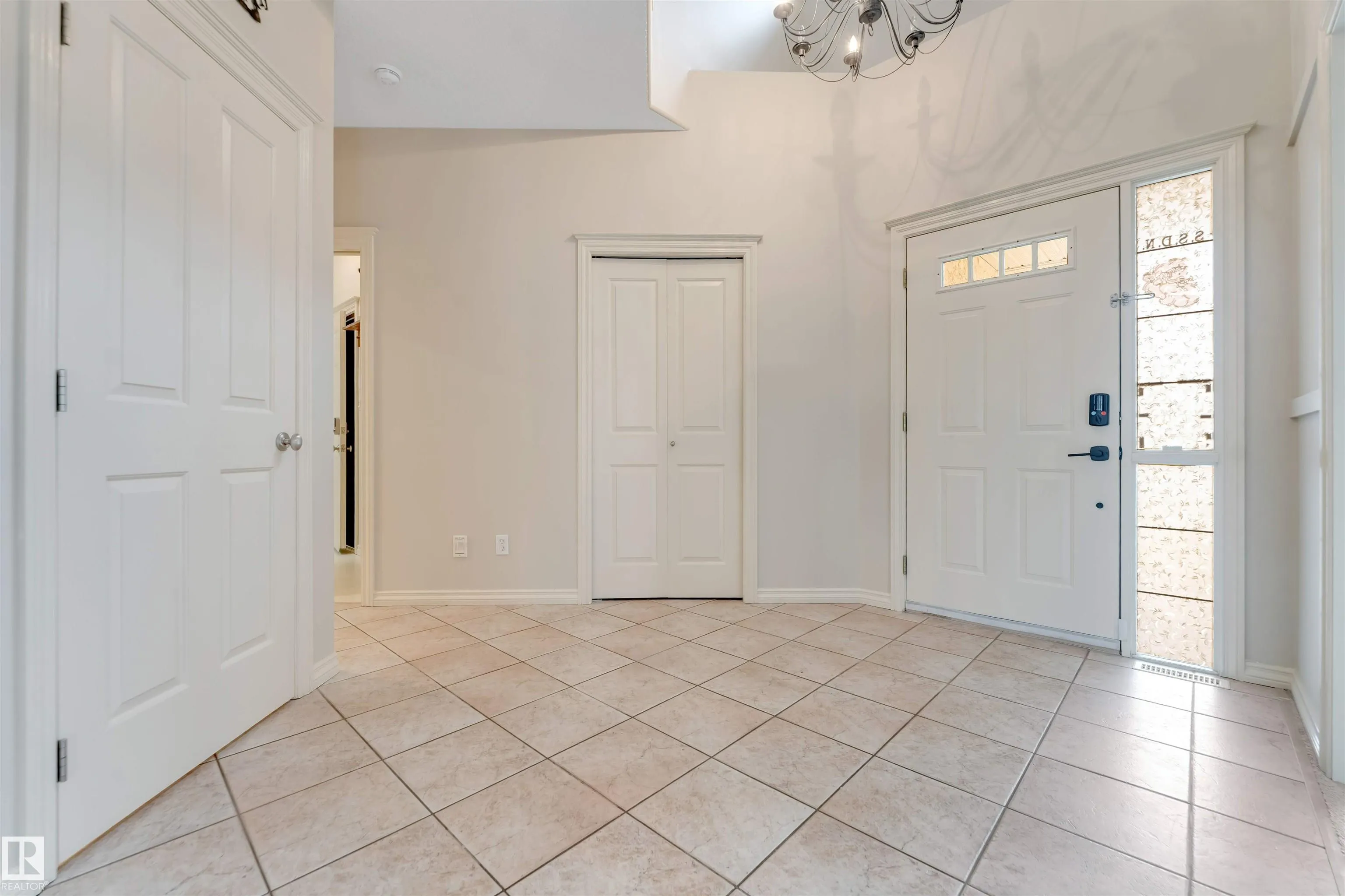125 Coloniale Way