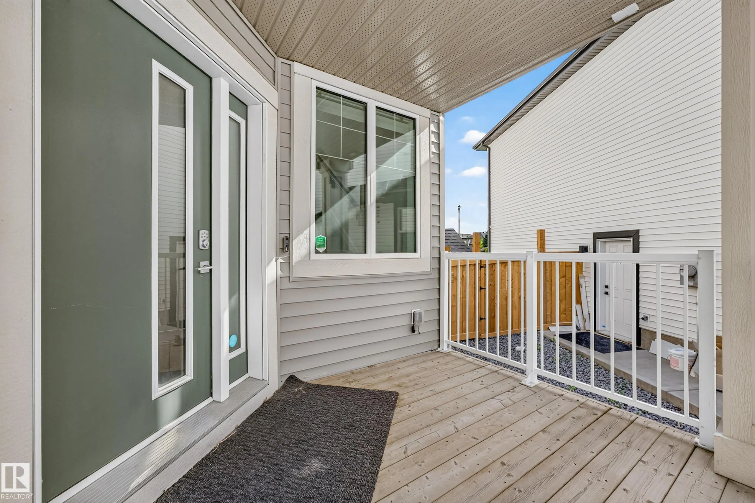 5738 CAUTLEY Crescent