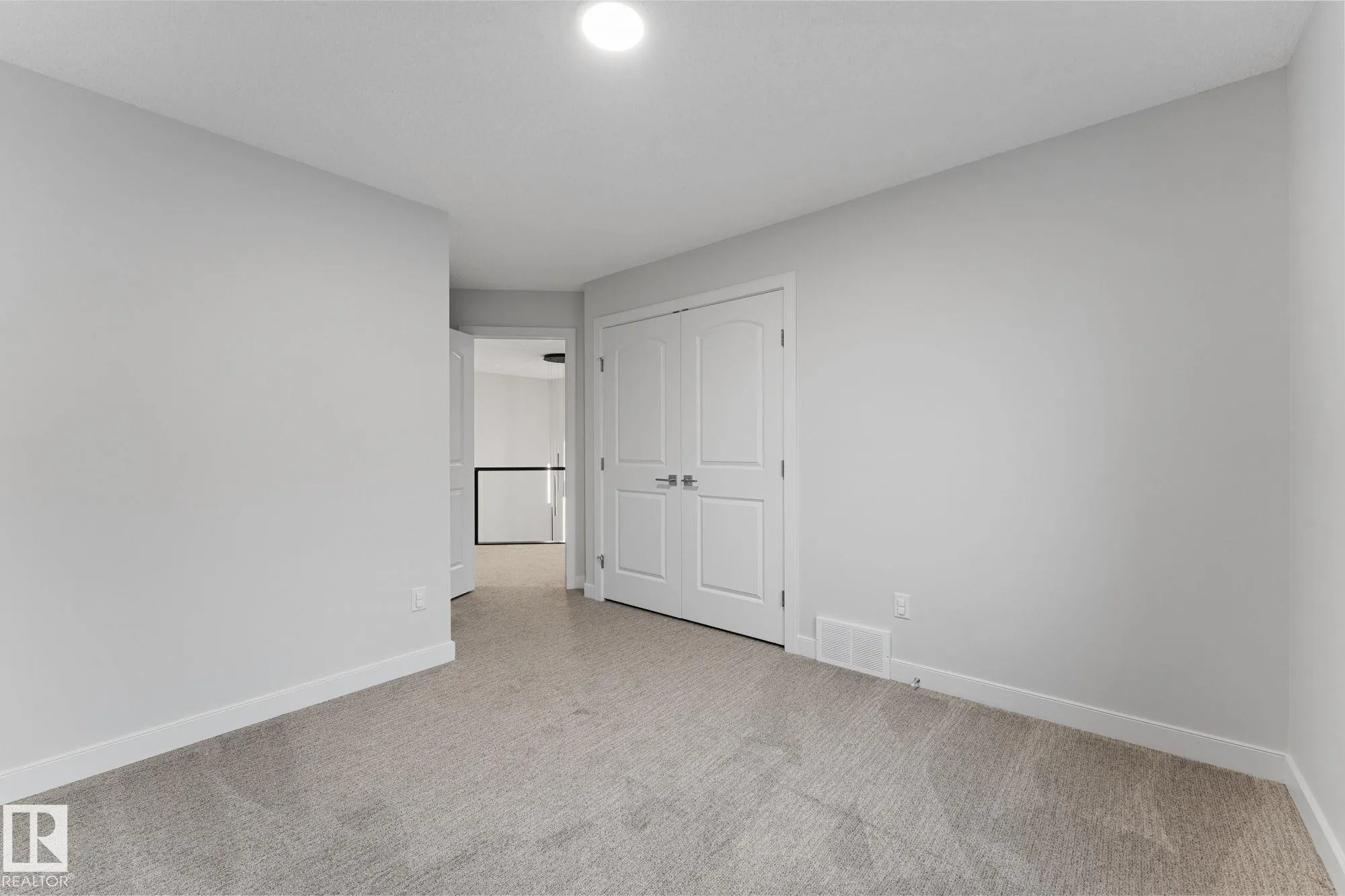 5738 CAUTLEY Crescent