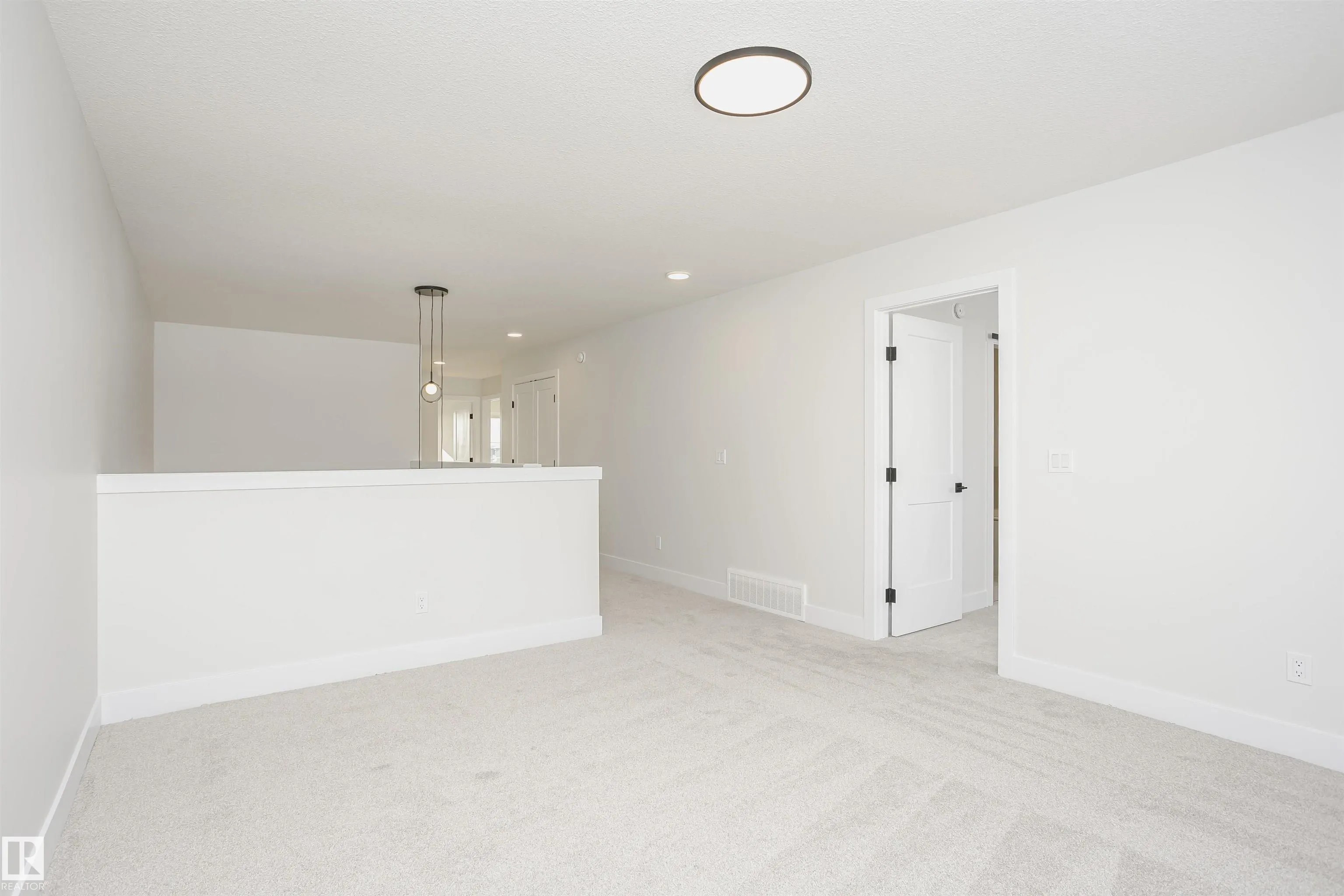 6302 DANSEREAU Crescent