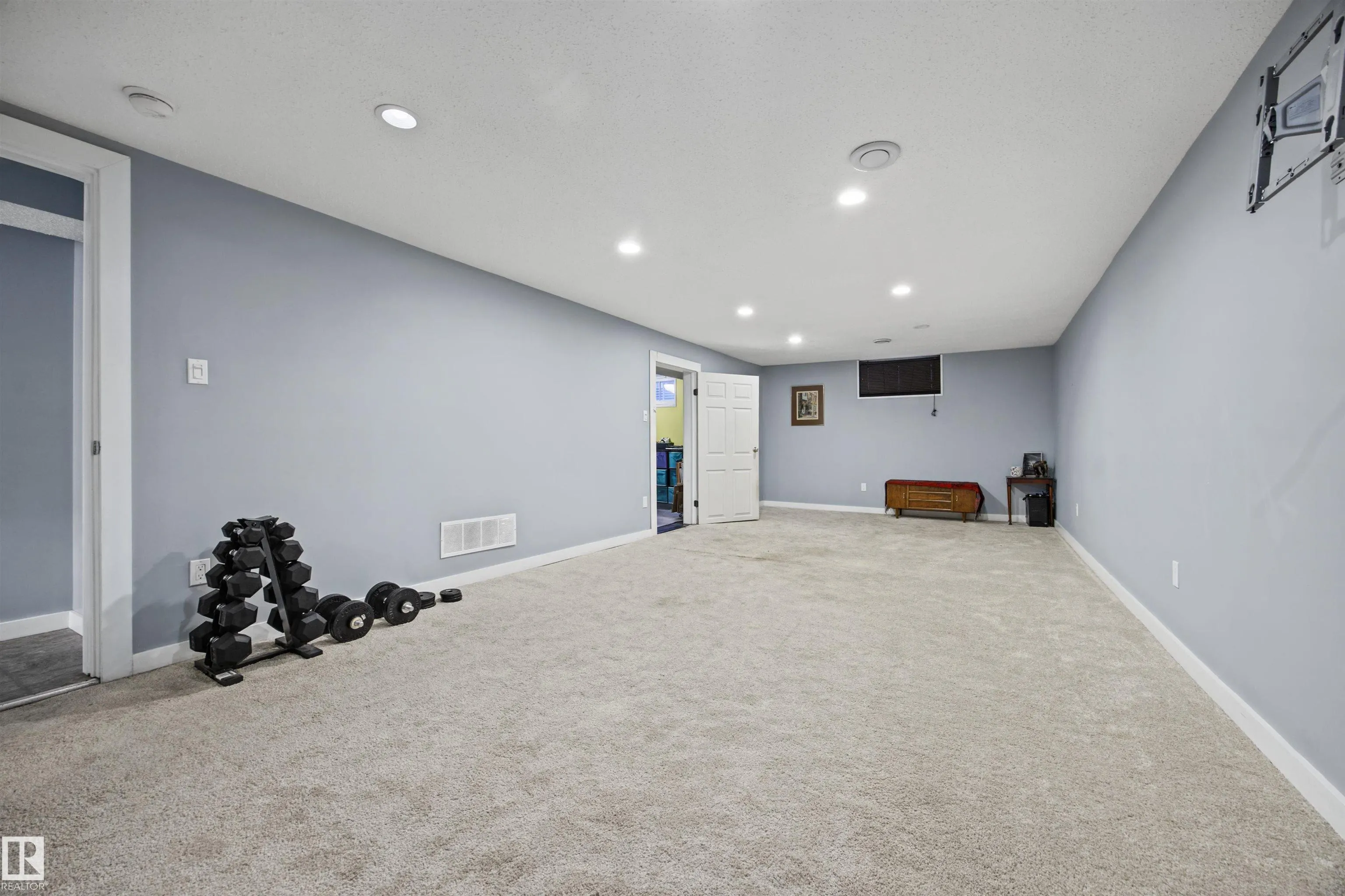 10235 FULTON Road