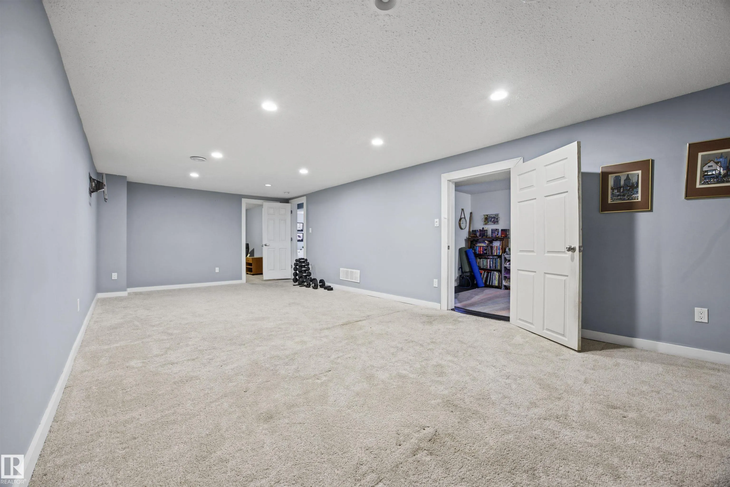 10235 FULTON Road