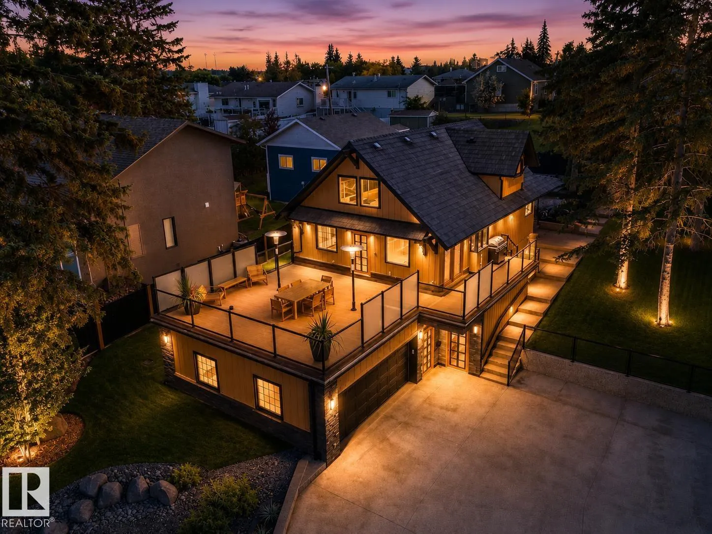 305 LAKESHORE Drive