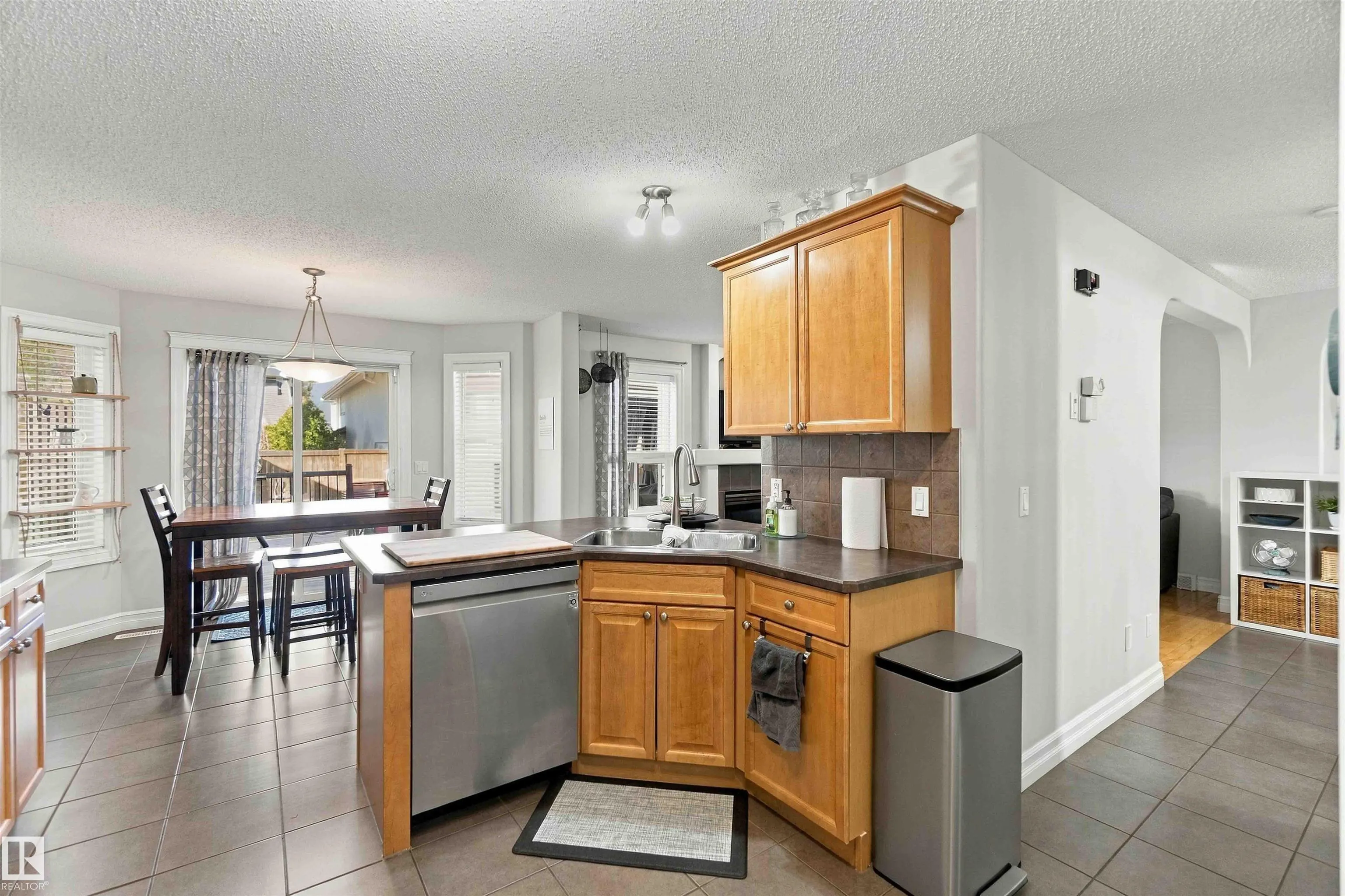 102 BOXWOOD Bend