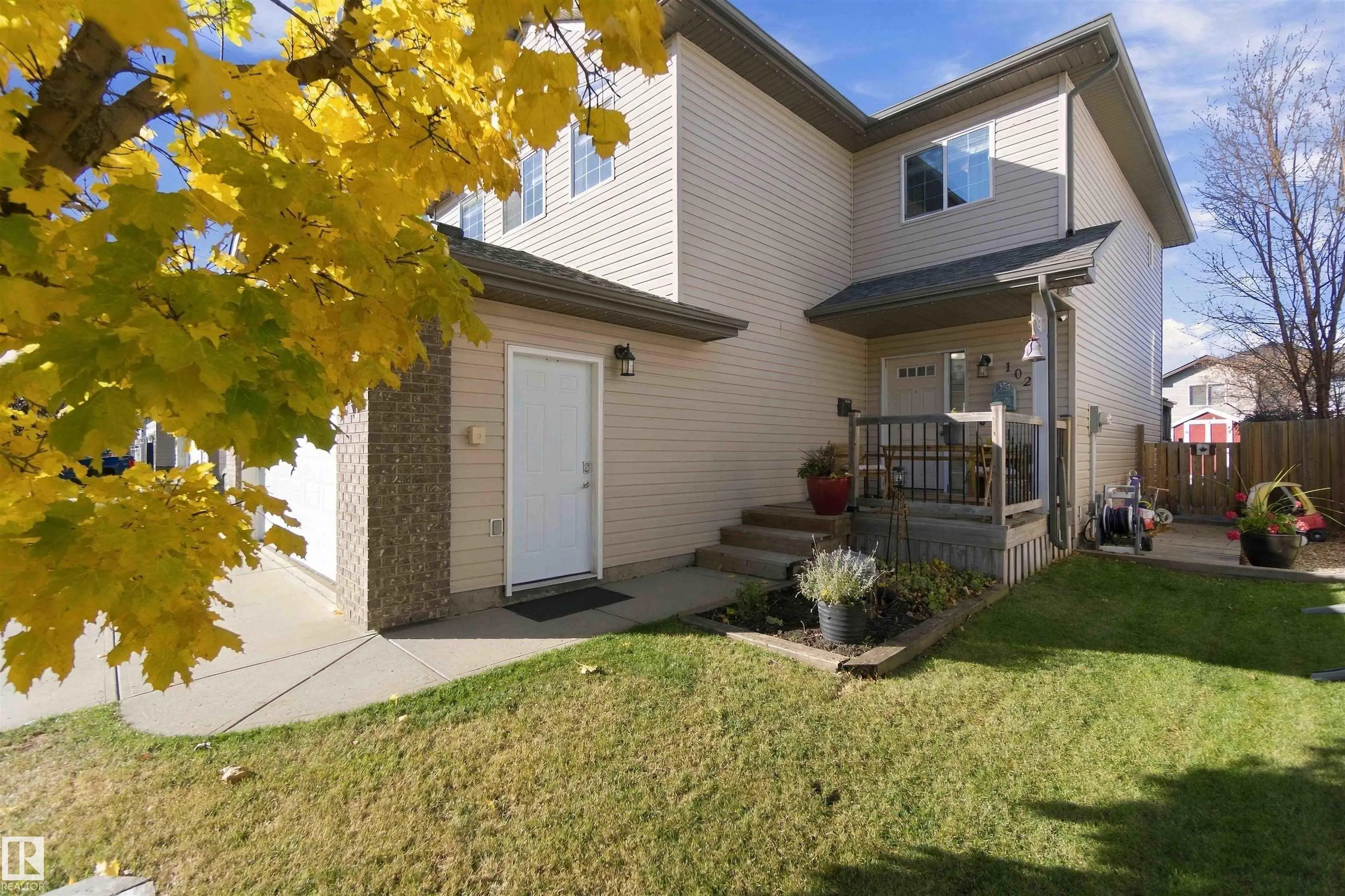 102 BOXWOOD Bend