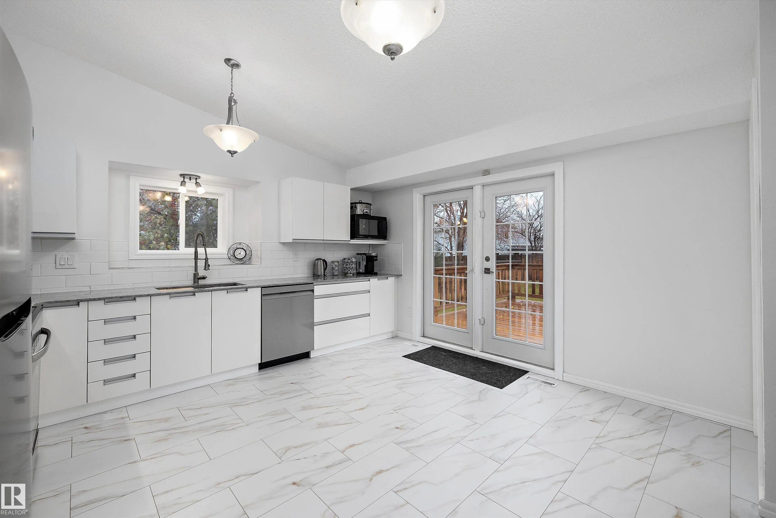 65 WESTPARK Way