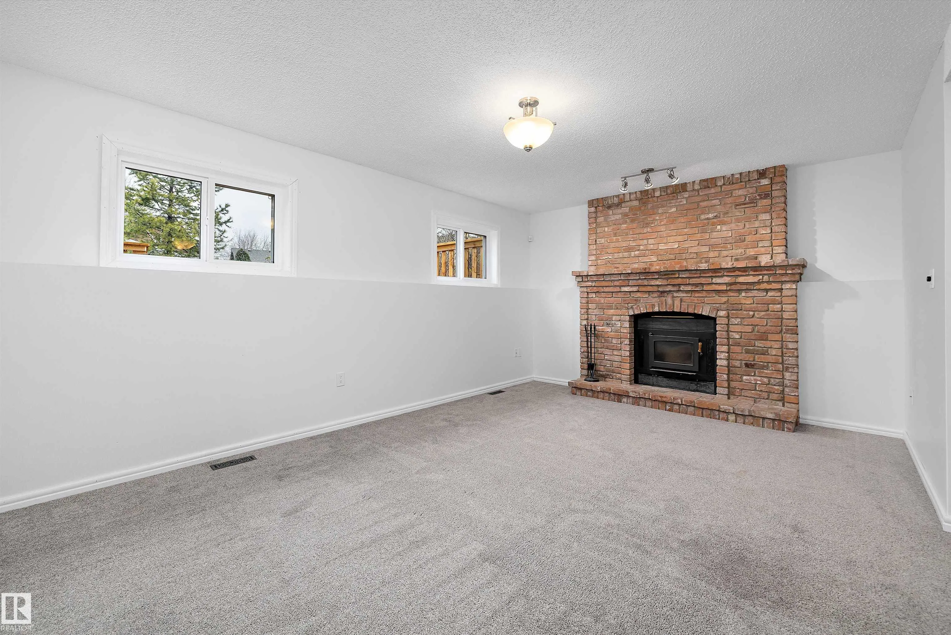 65 WESTPARK Way
