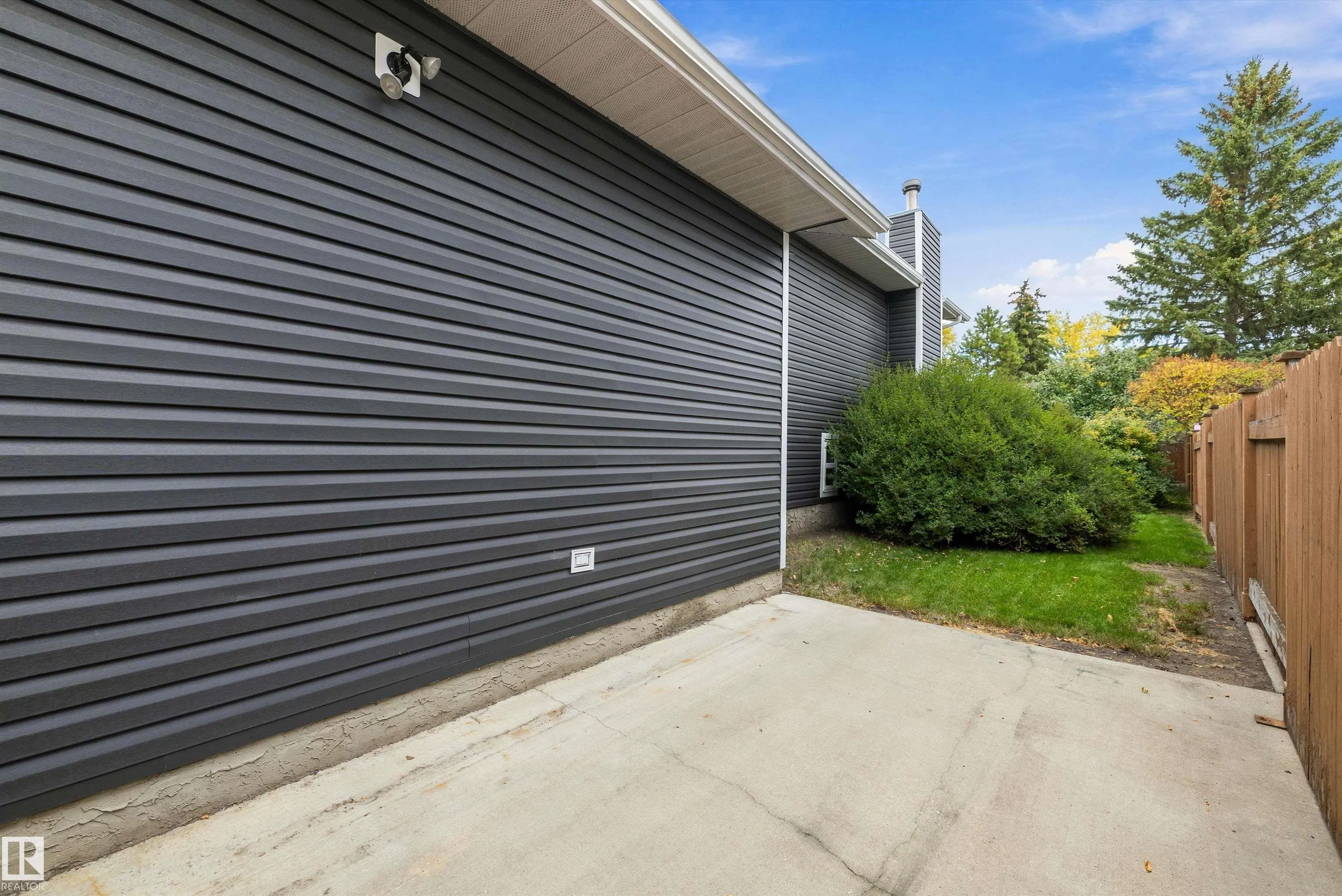 65 WESTPARK Way