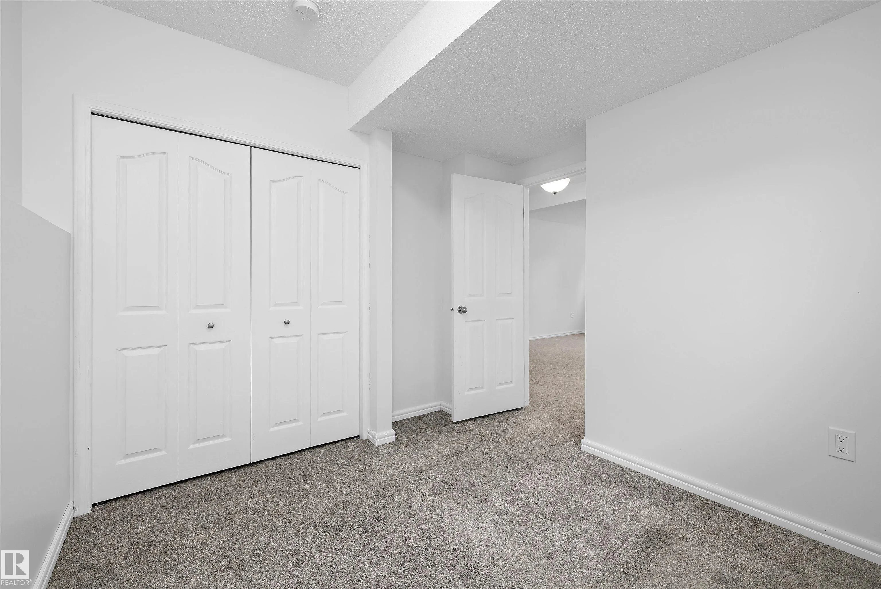65 WESTPARK Way