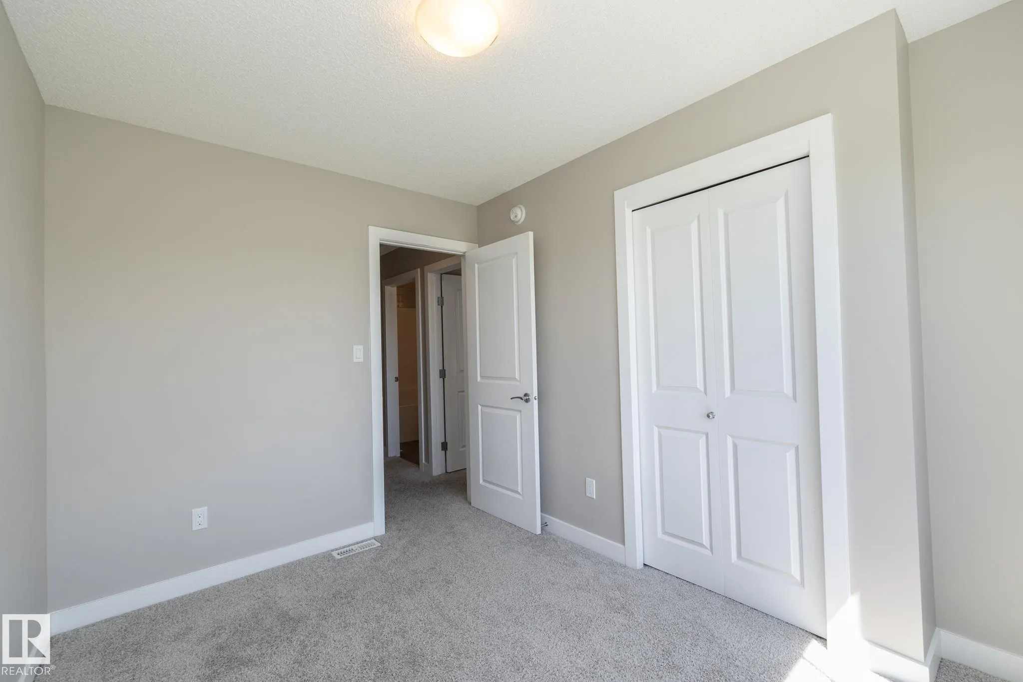2610 Maple Way