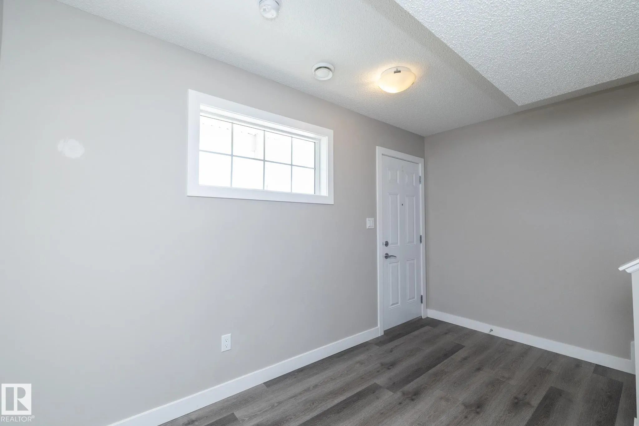 2610 Maple Way