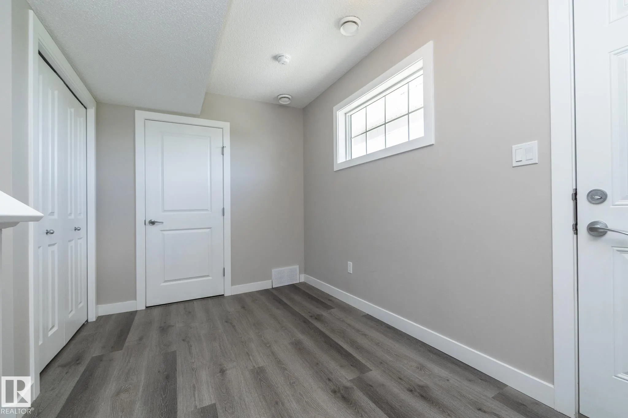 2610 Maple Way