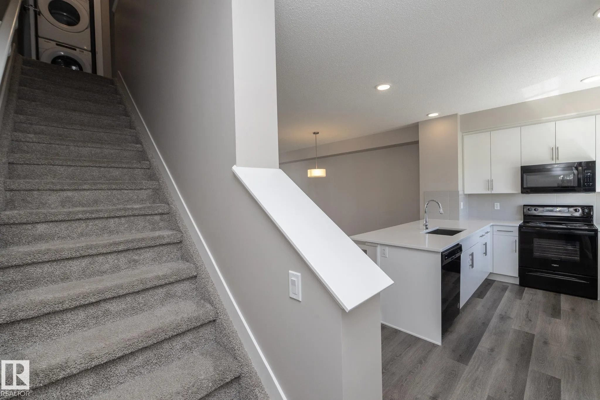 2610 Maple Way