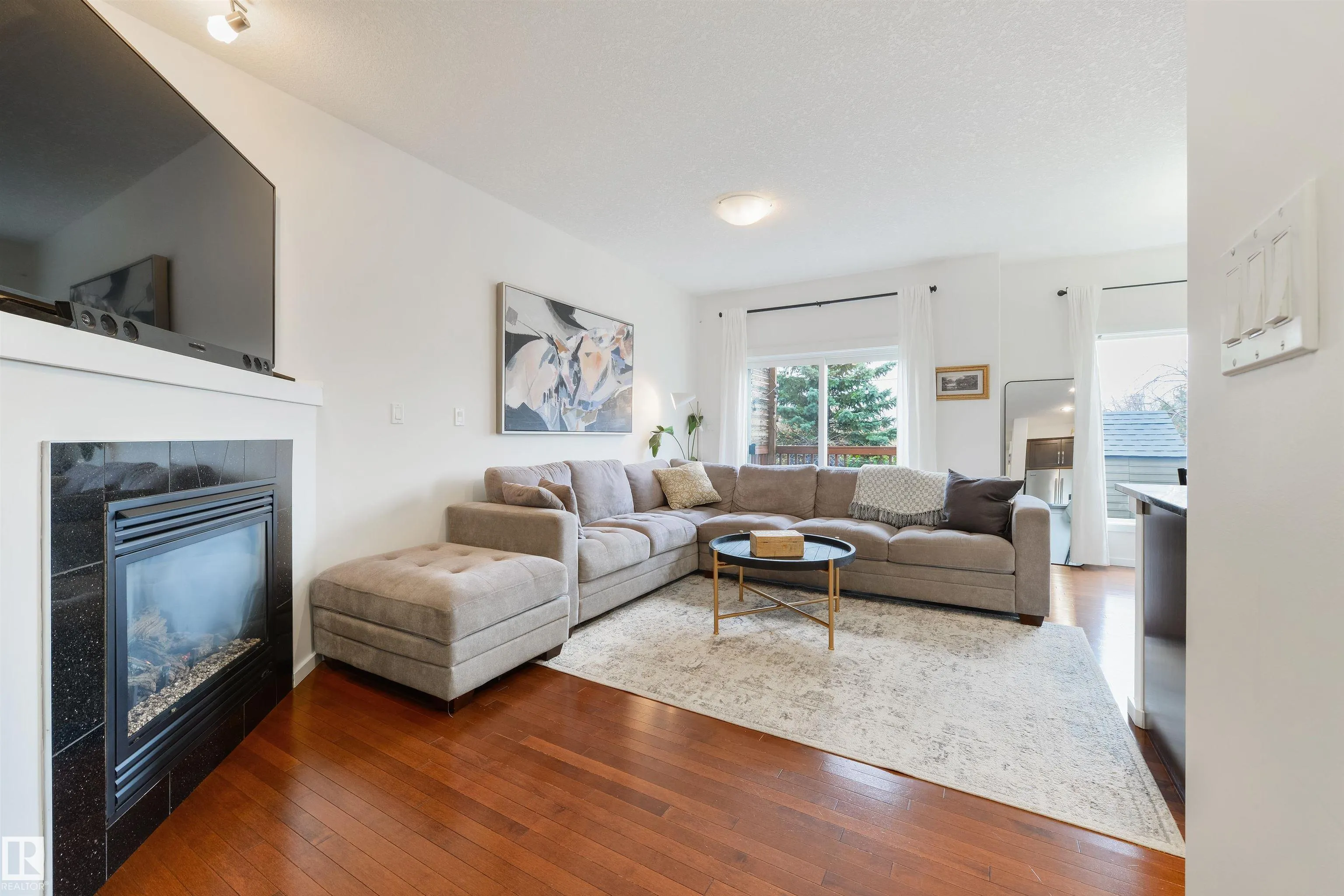 16004 54 Street