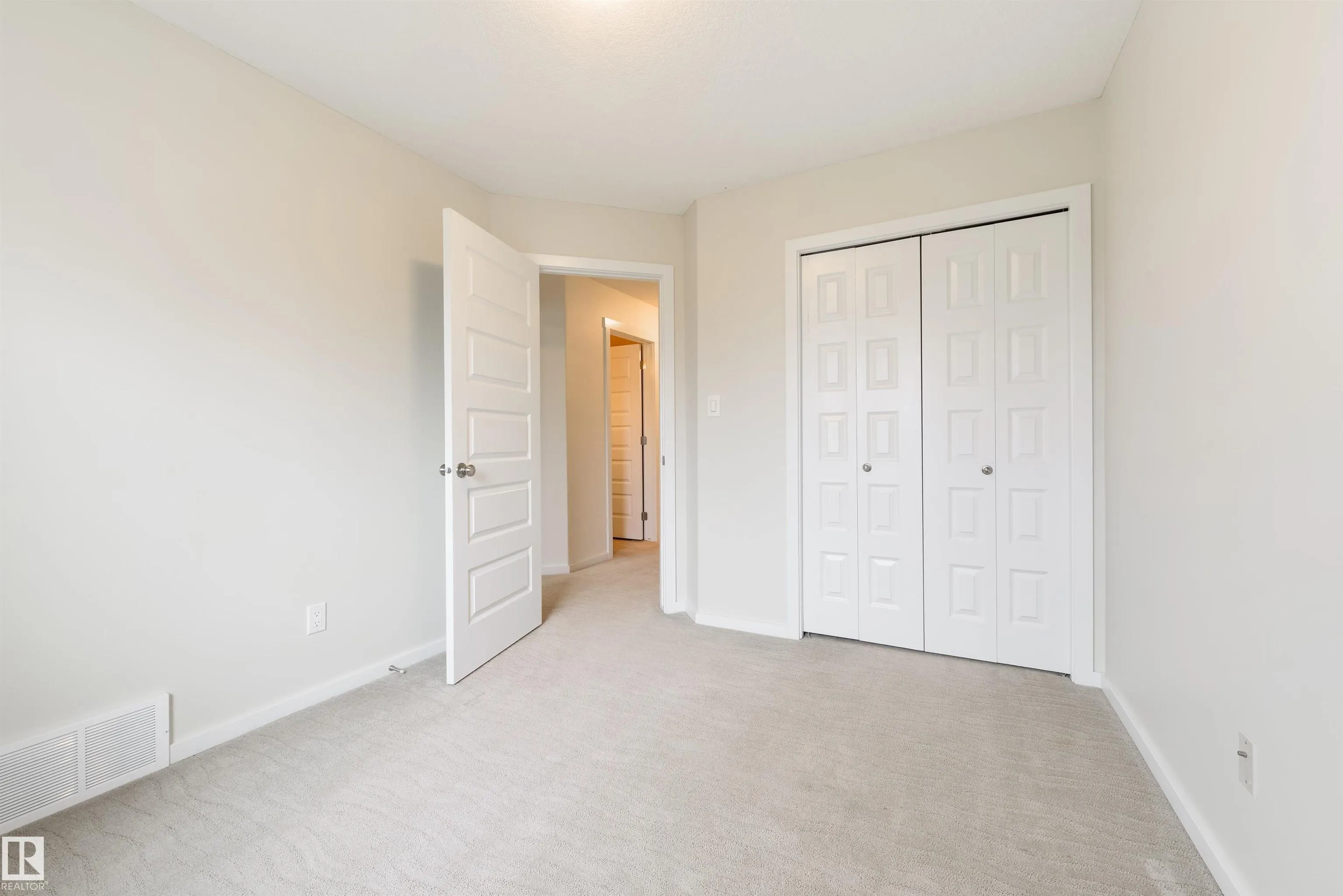 16004 54 Street