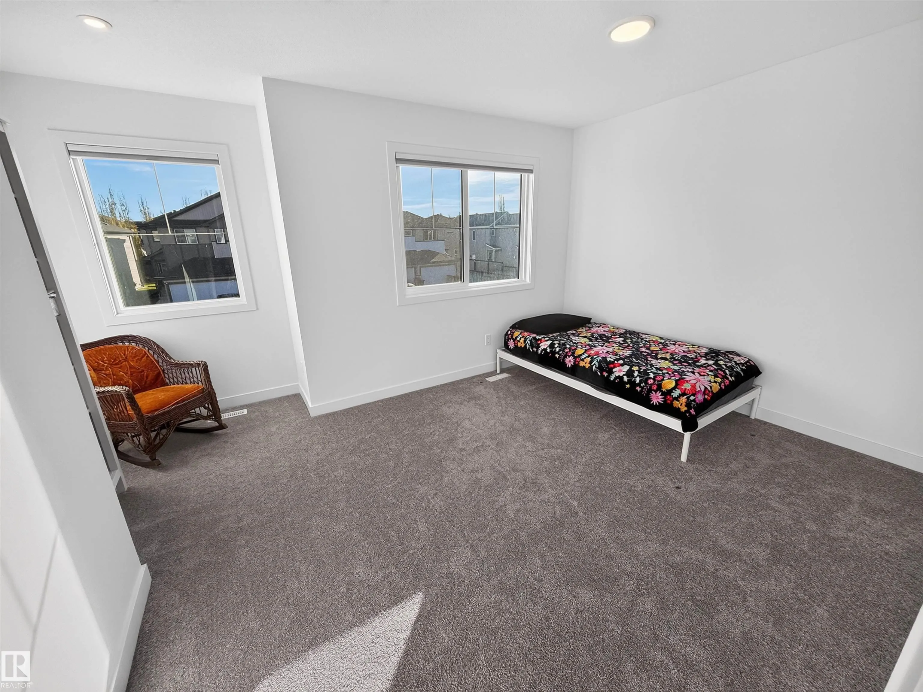 1734 WESTERRA Wynd