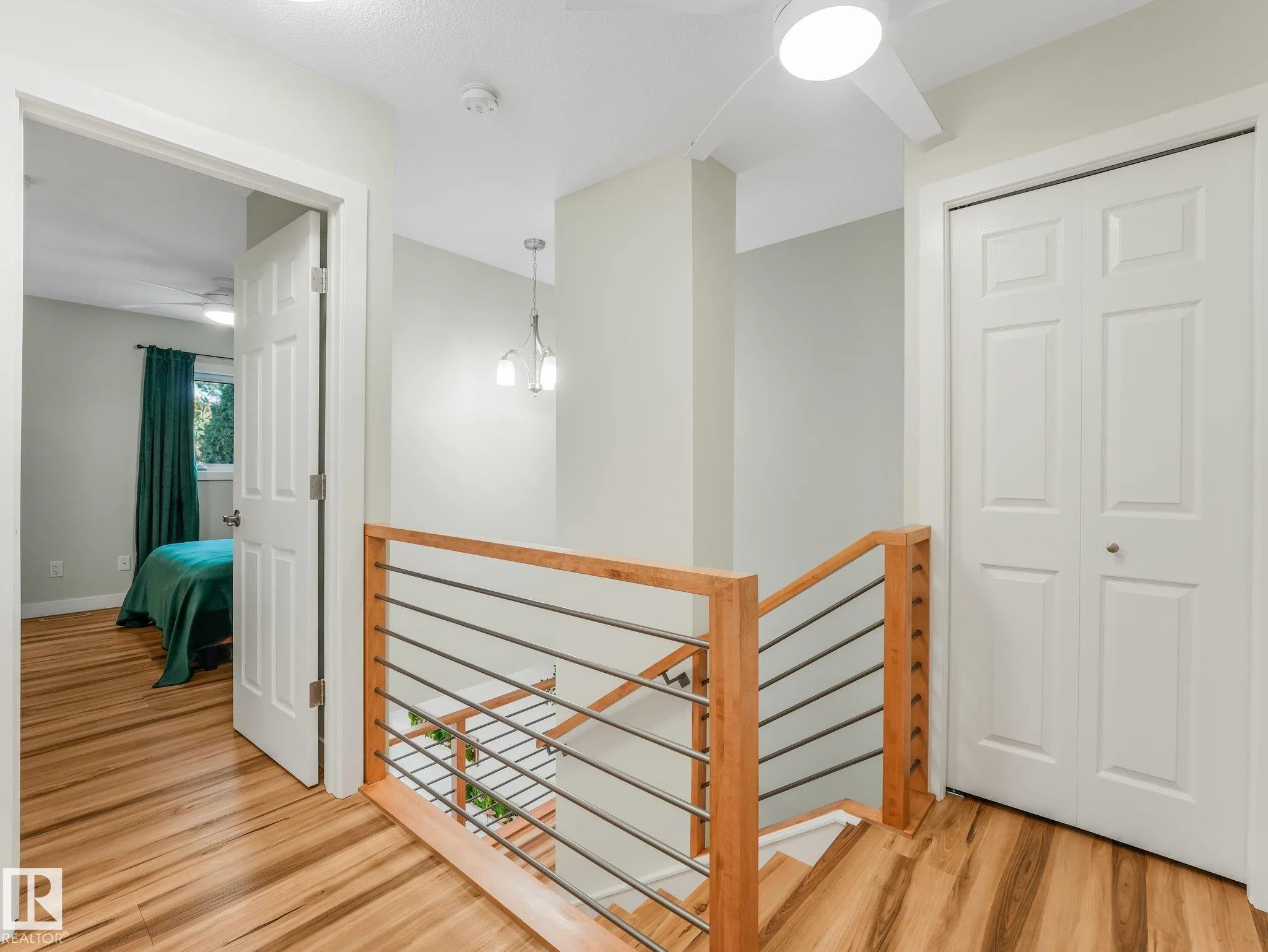 202 KINGSFIELD Village