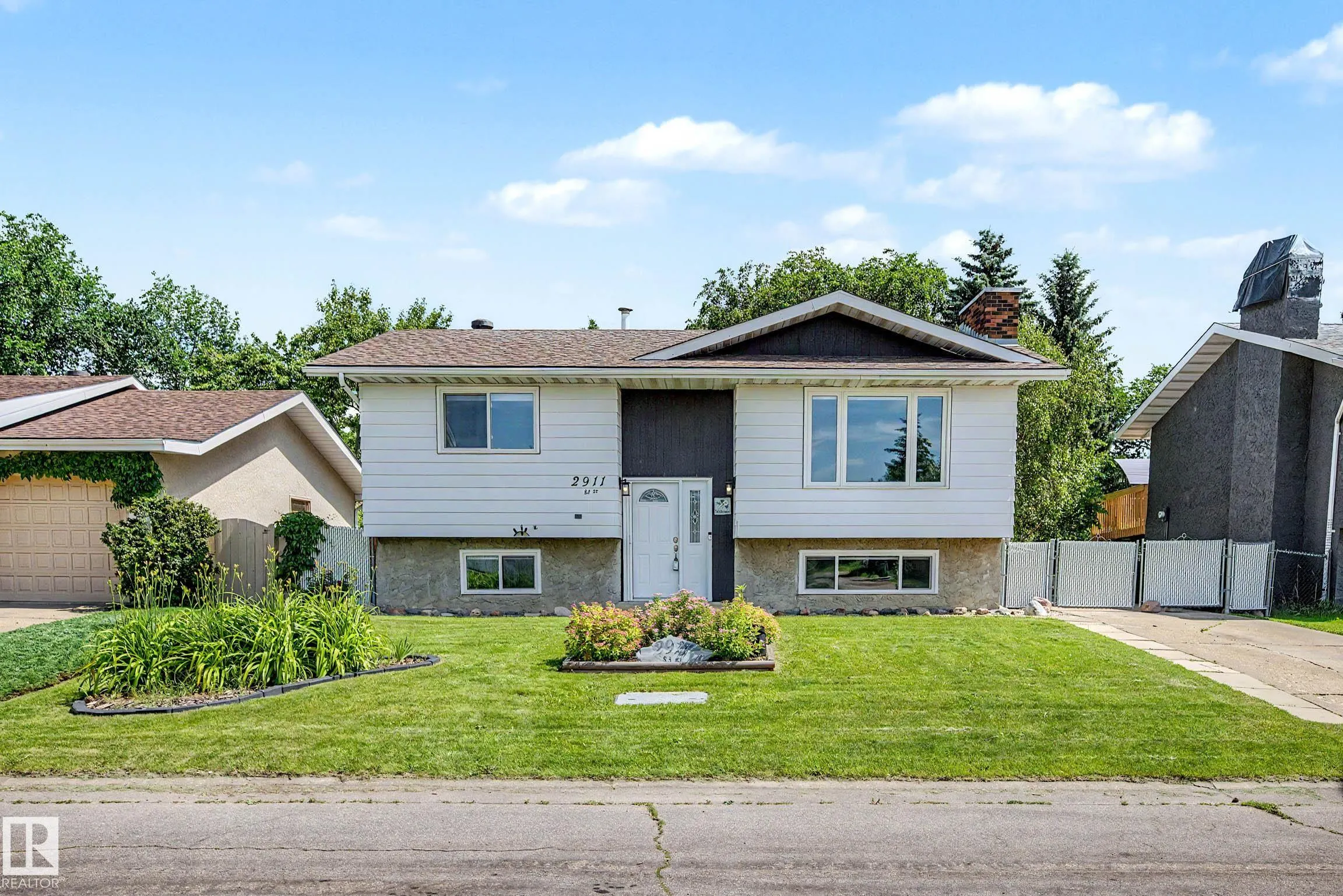 2911 83 Street