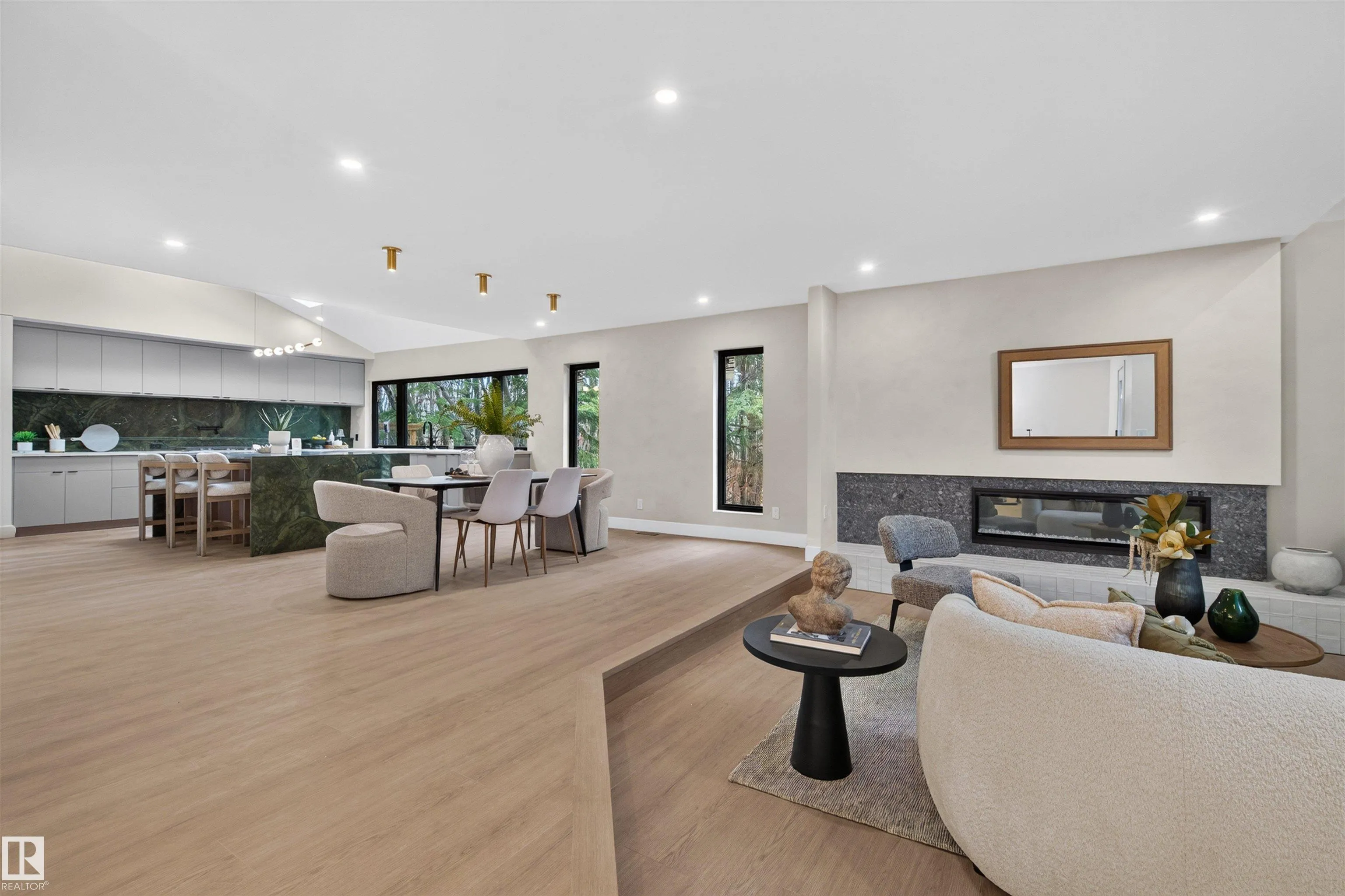 135 WALKER Road
