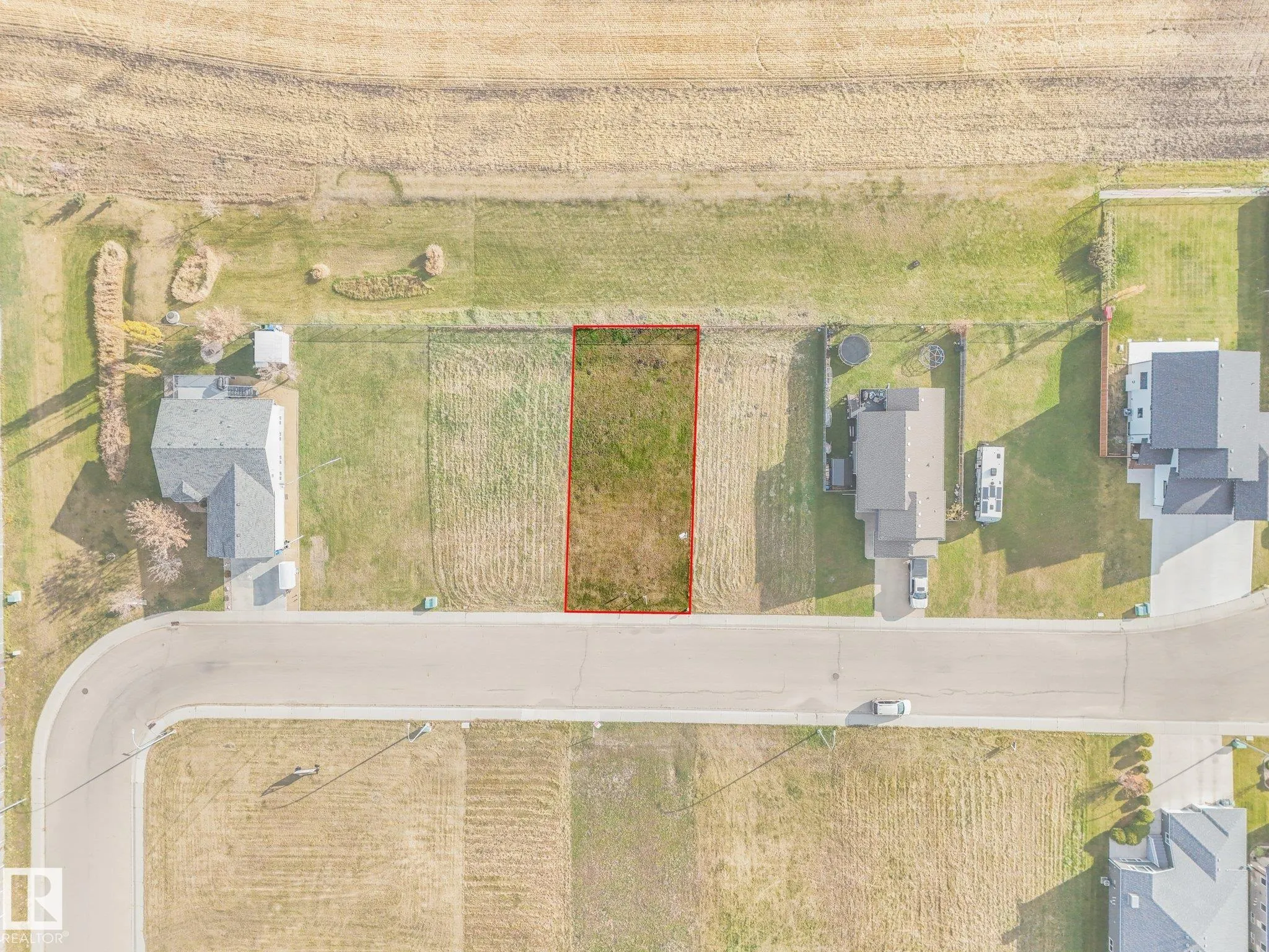 4 MONTEREY Estates