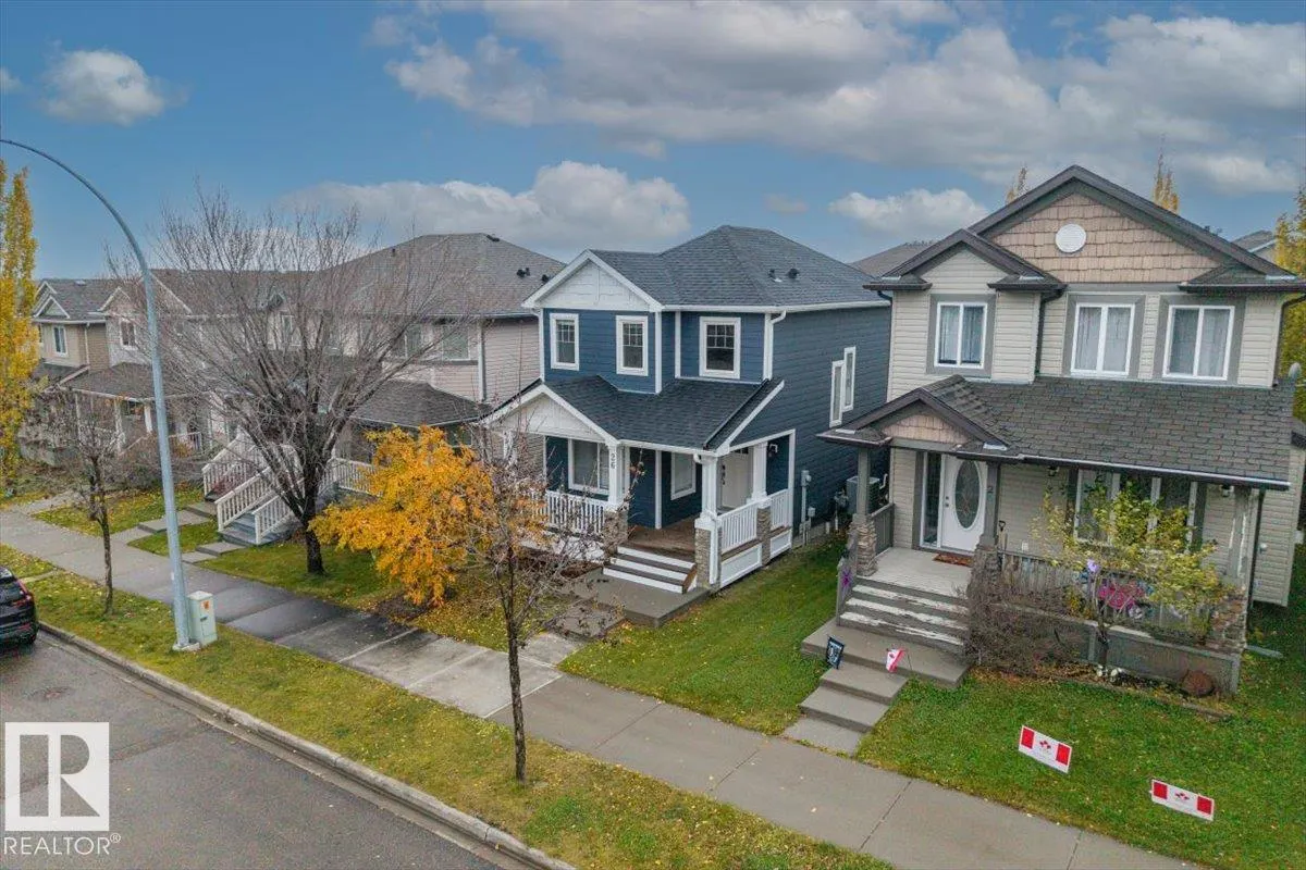 26 VIVIAN Way