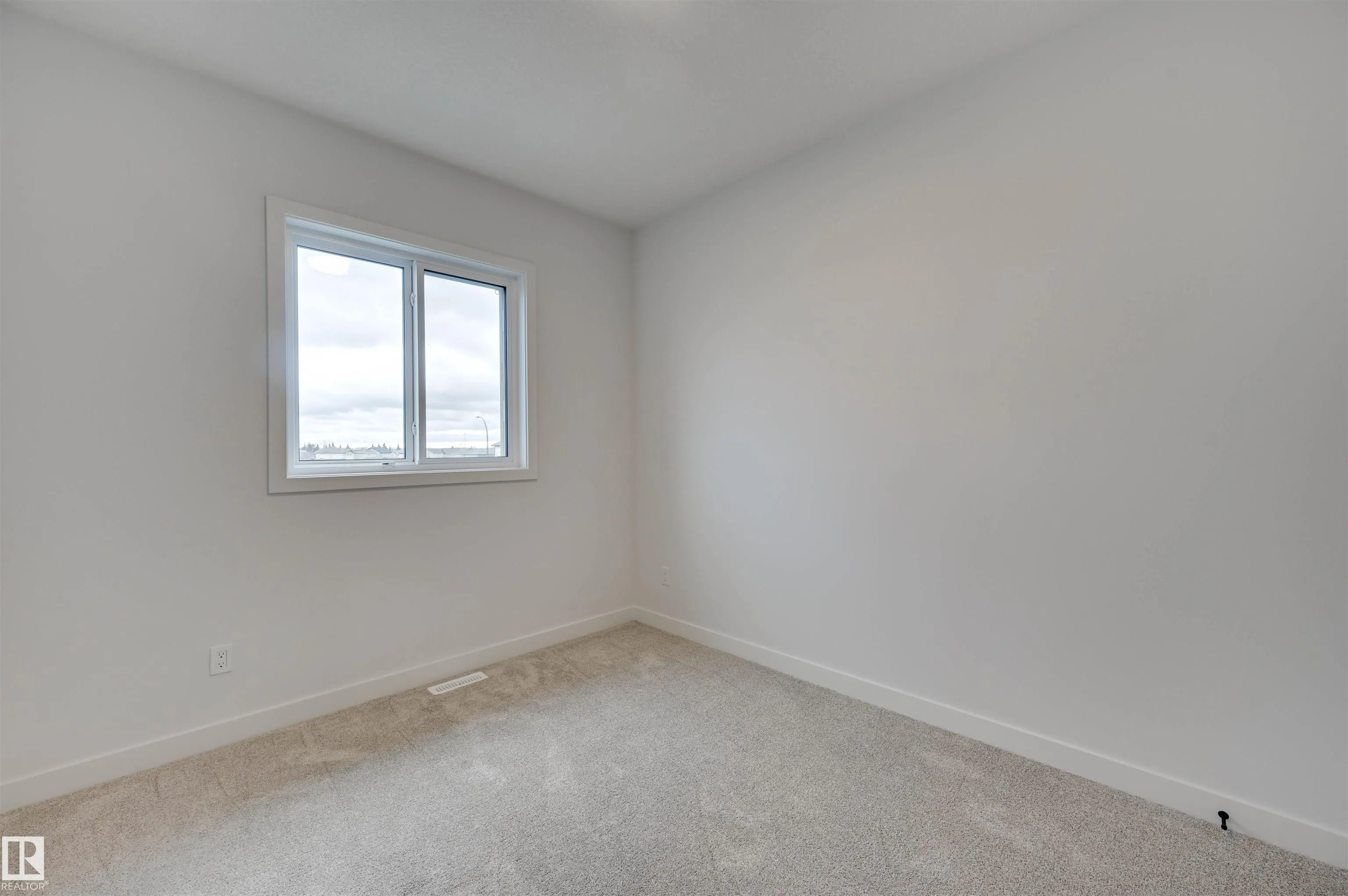 77 Juniper Wynd