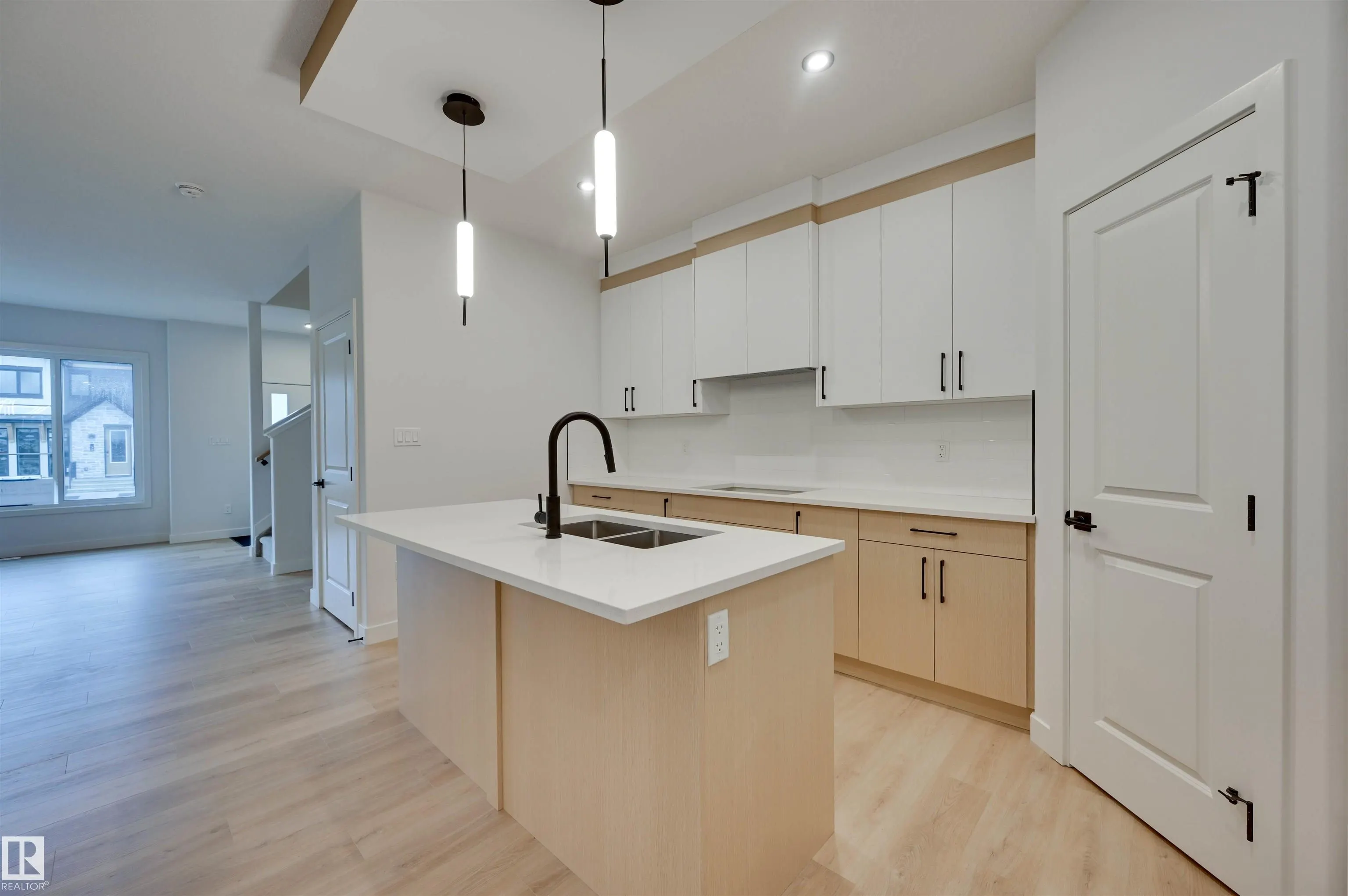 77 Juniper Wynd