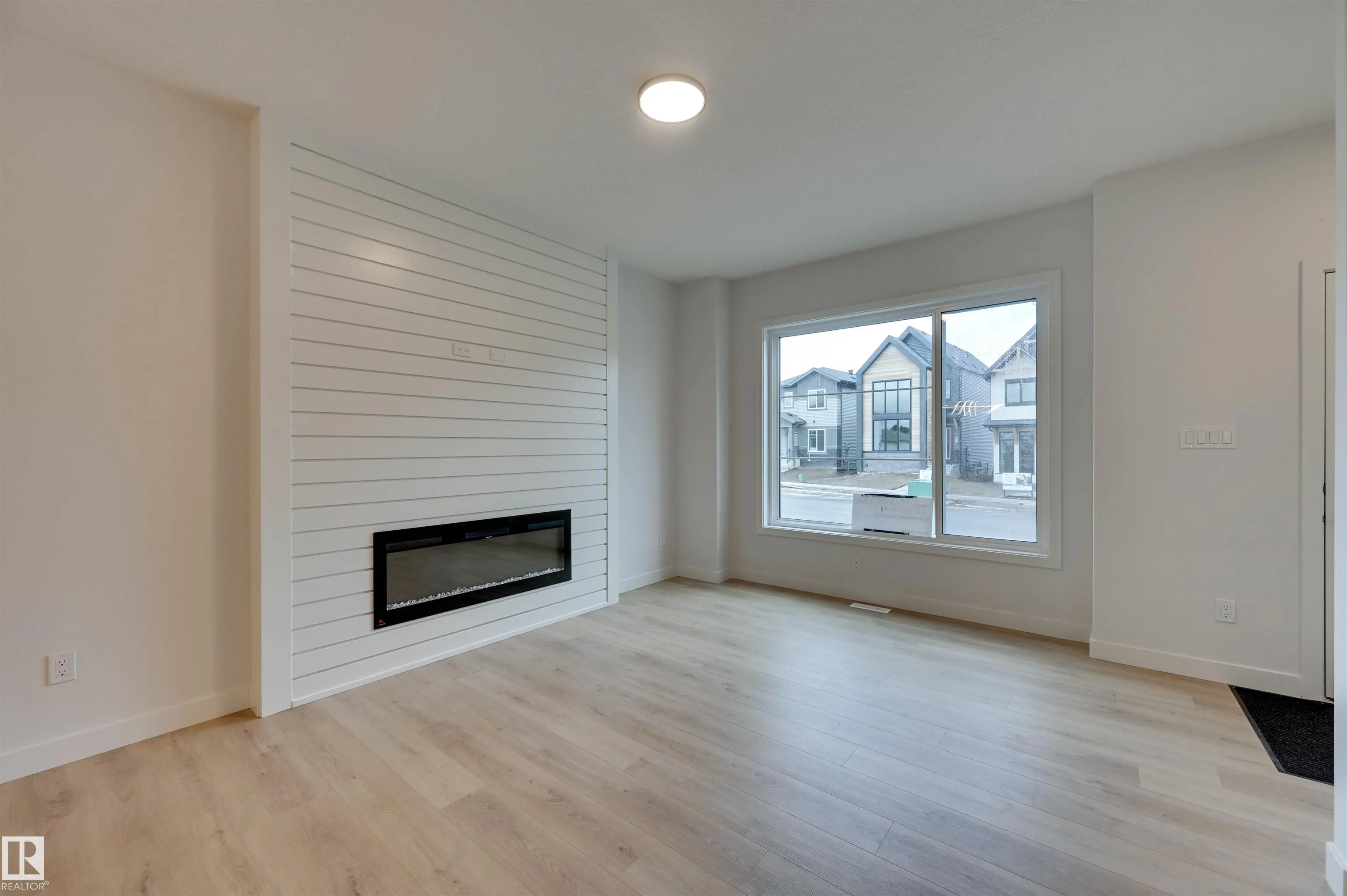 77 Juniper Wynd