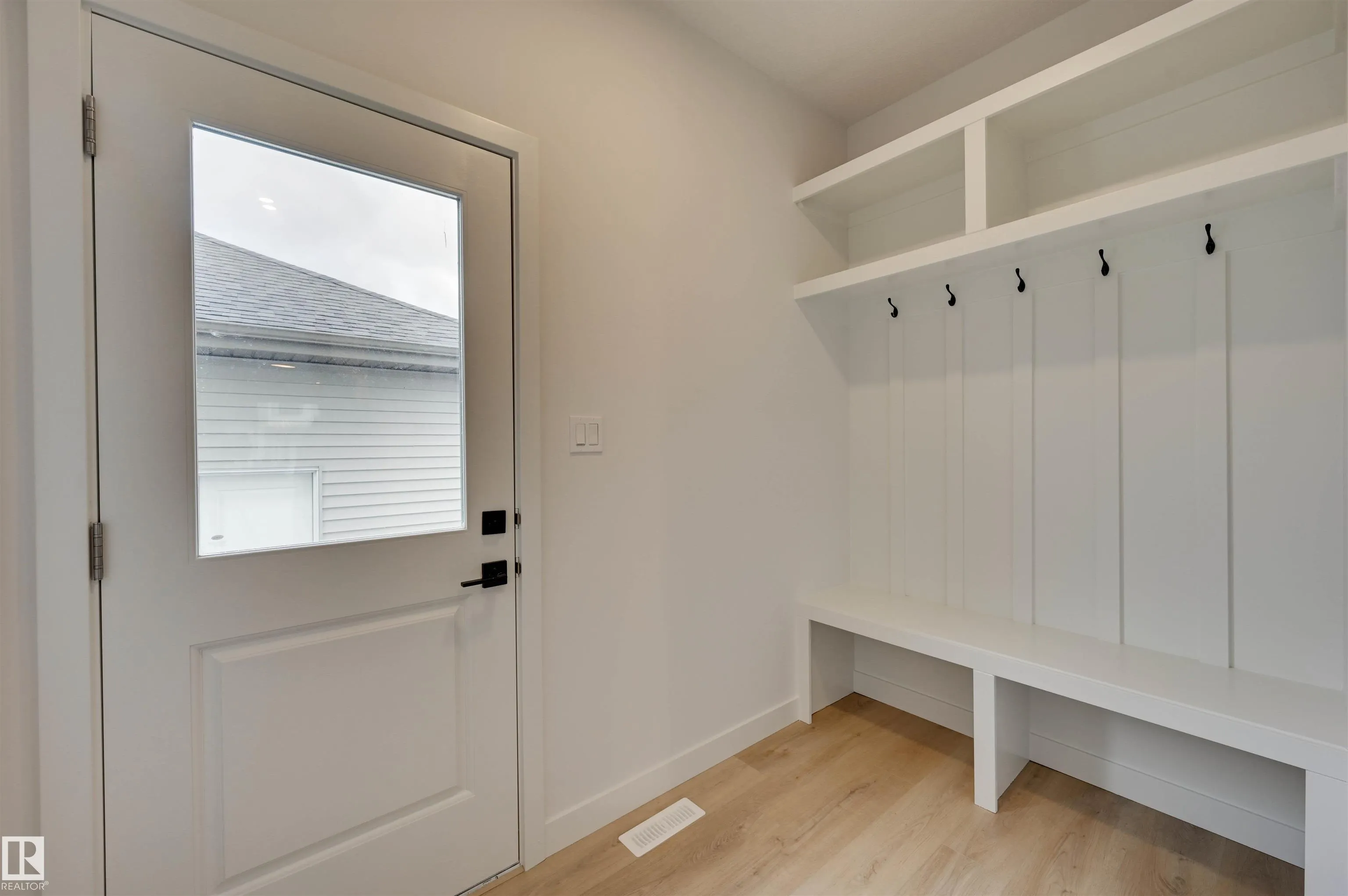 77 Juniper Wynd