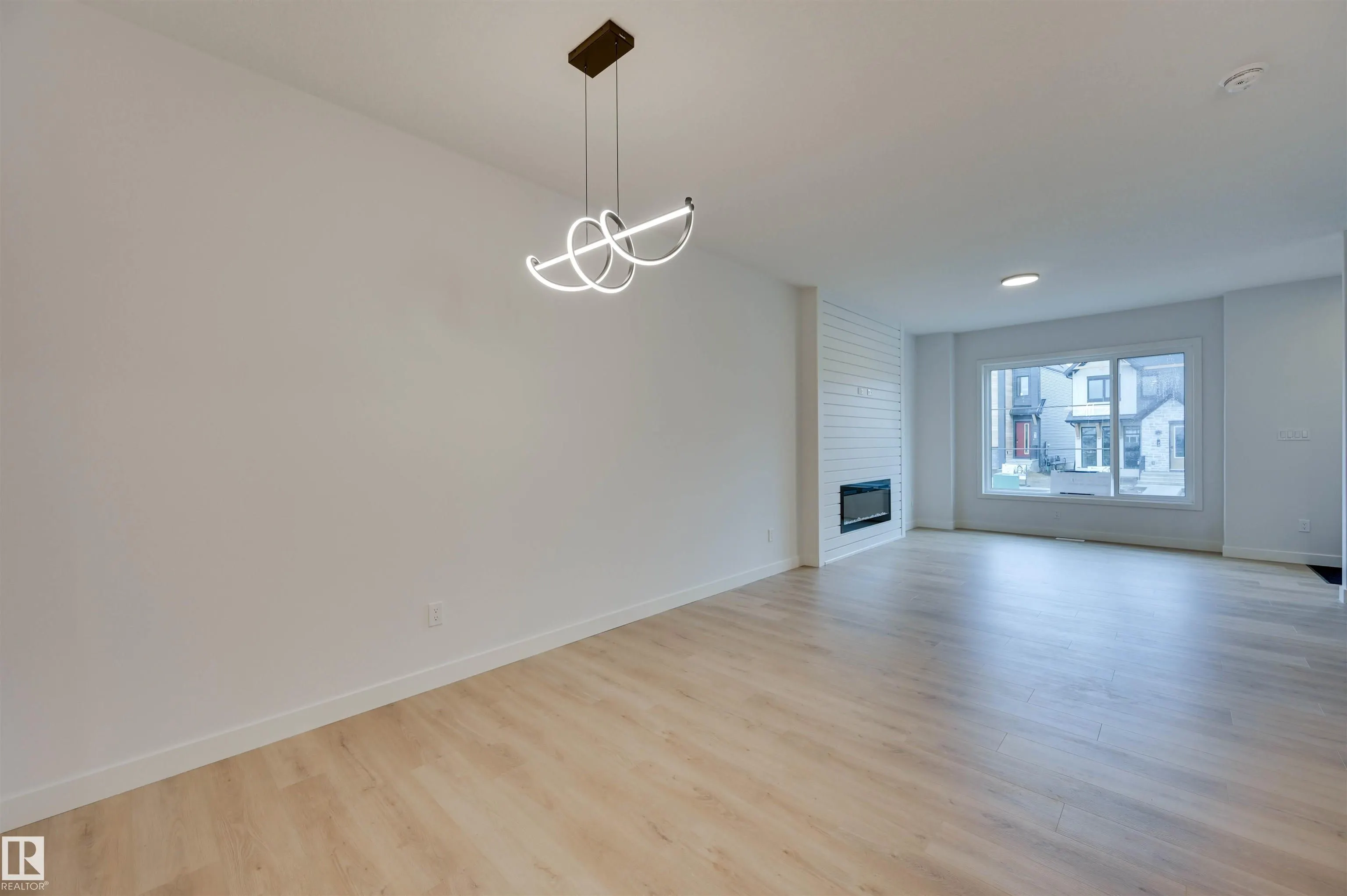 77 Juniper Wynd