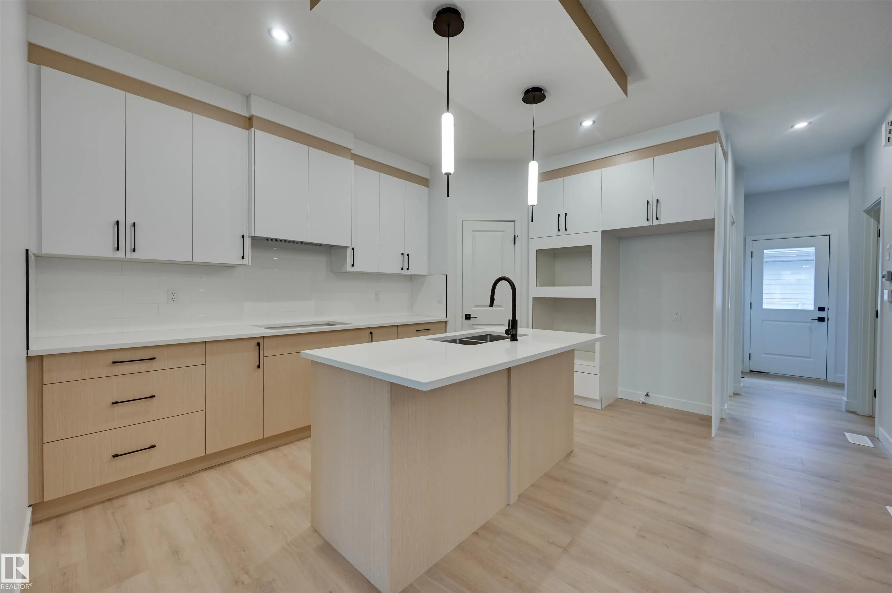 77 Juniper Wynd