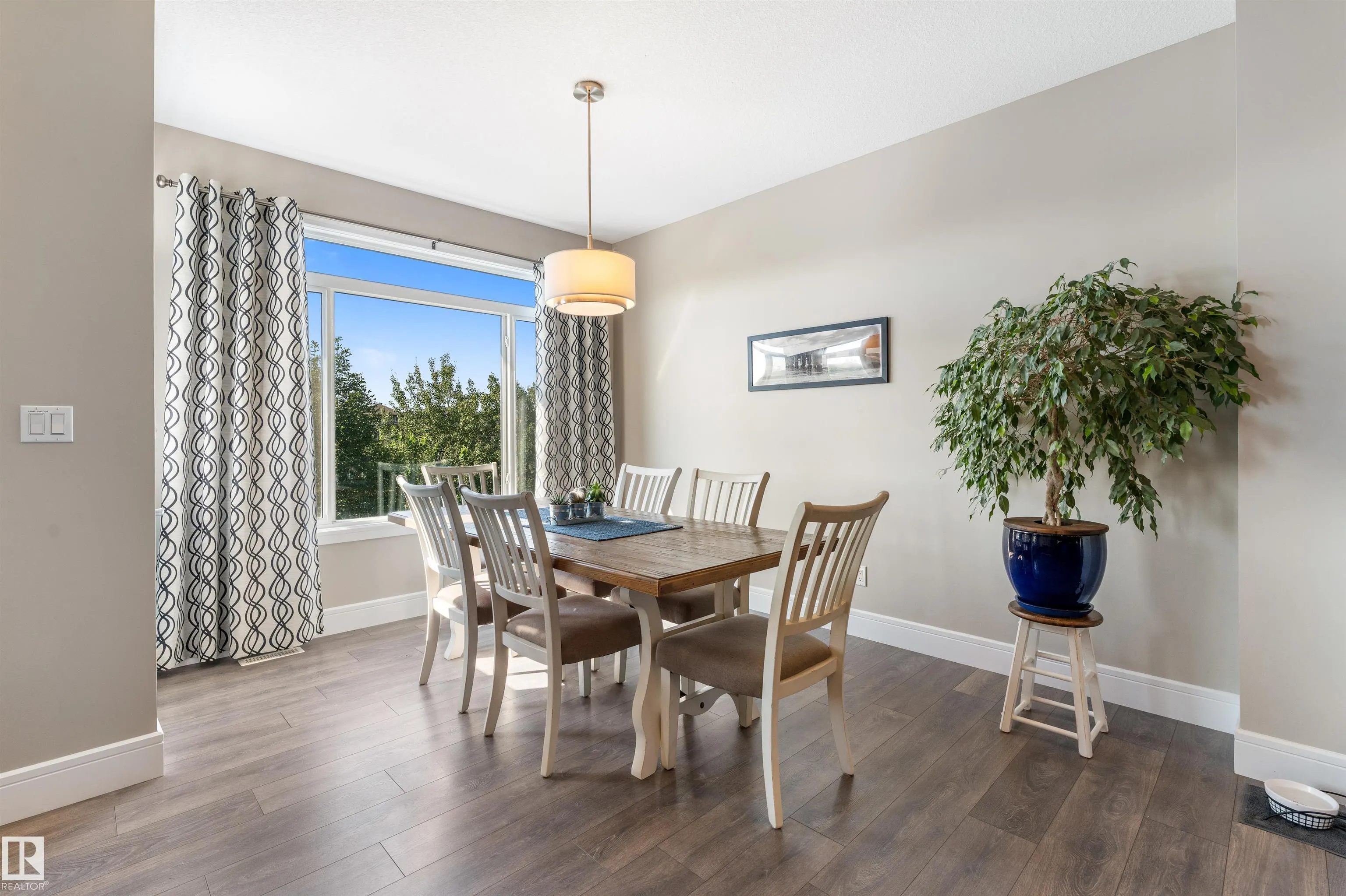 3334 PARKER Loop