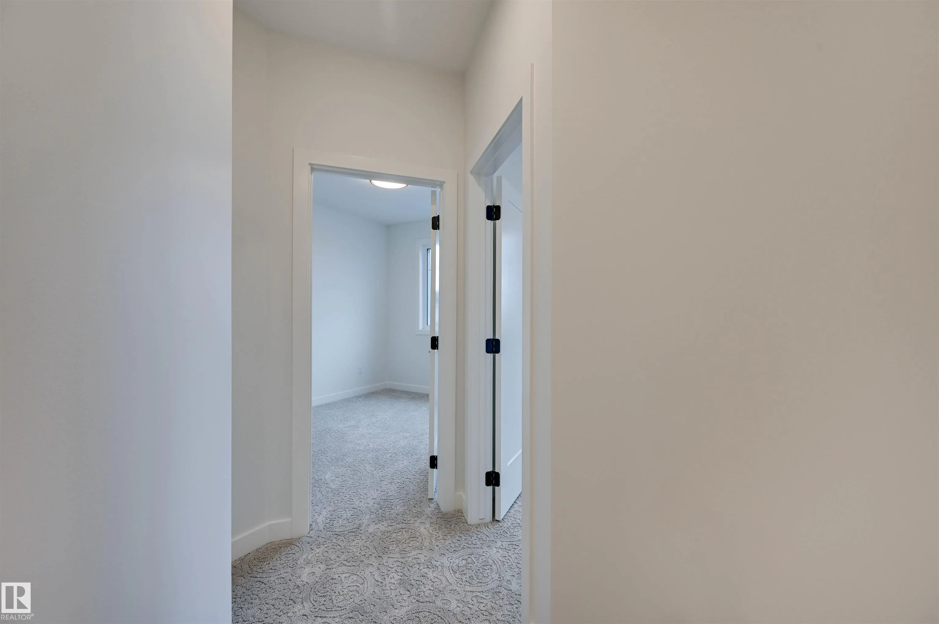 1 Owl Rdige Close