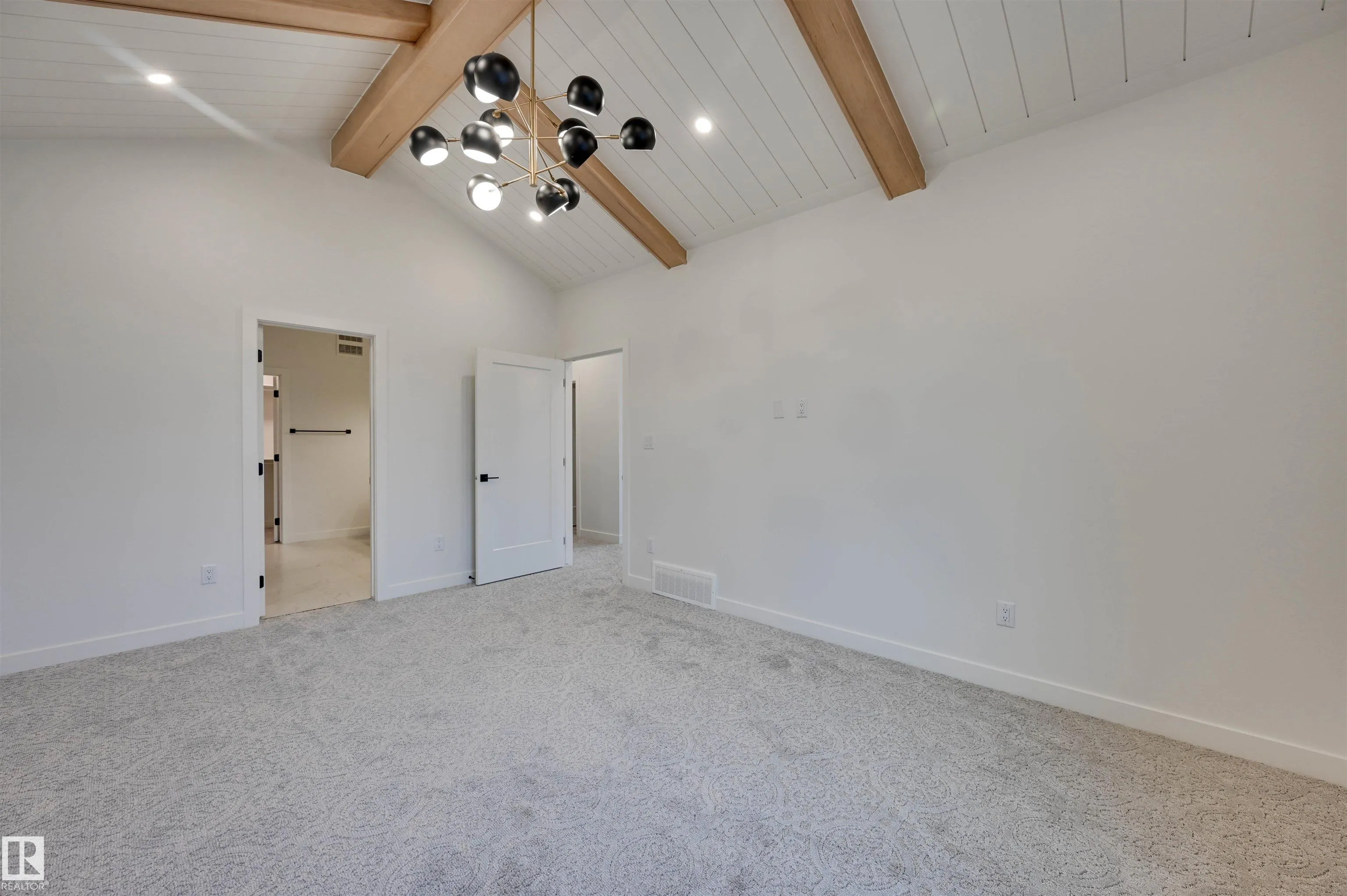 1 Owl Rdige Close