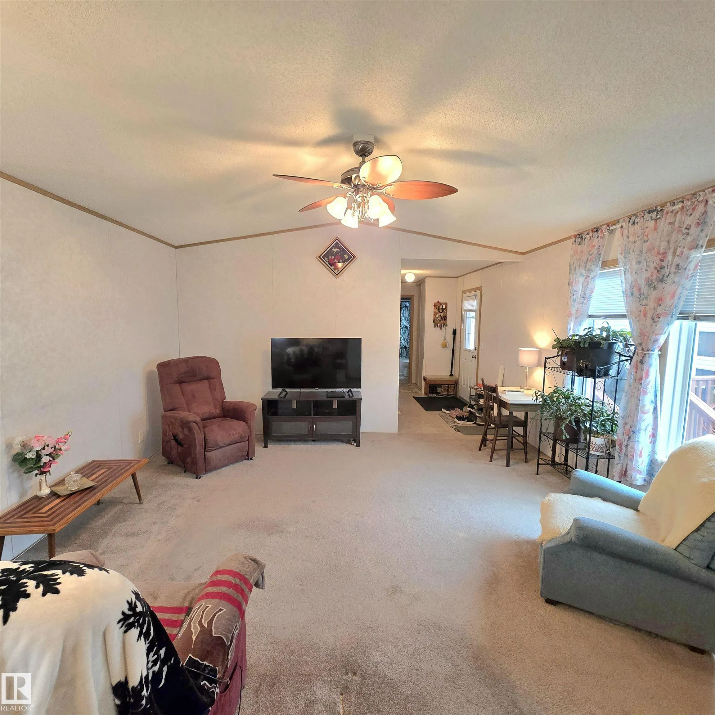 #106 5309 52 Street