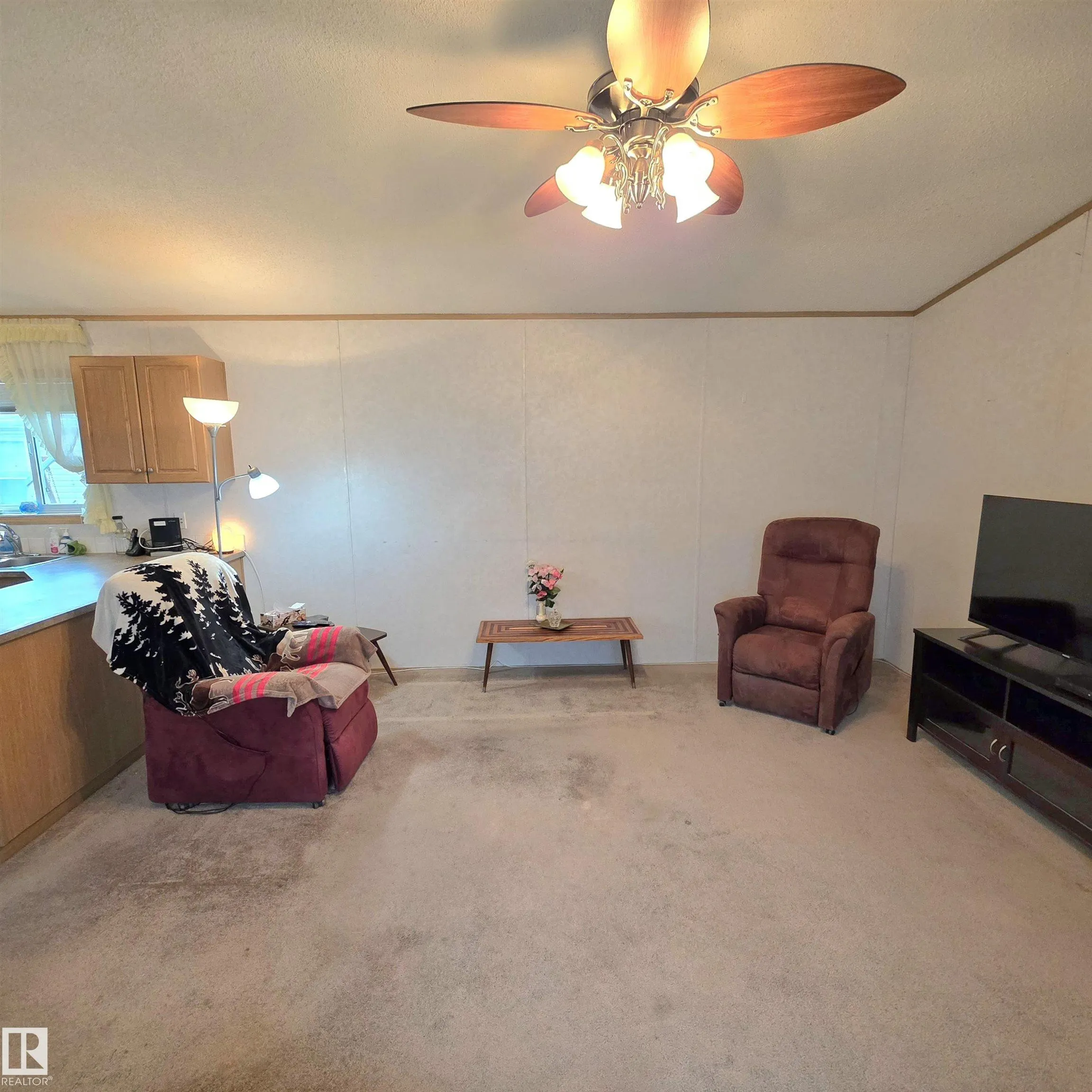 #106 5309 52 Street