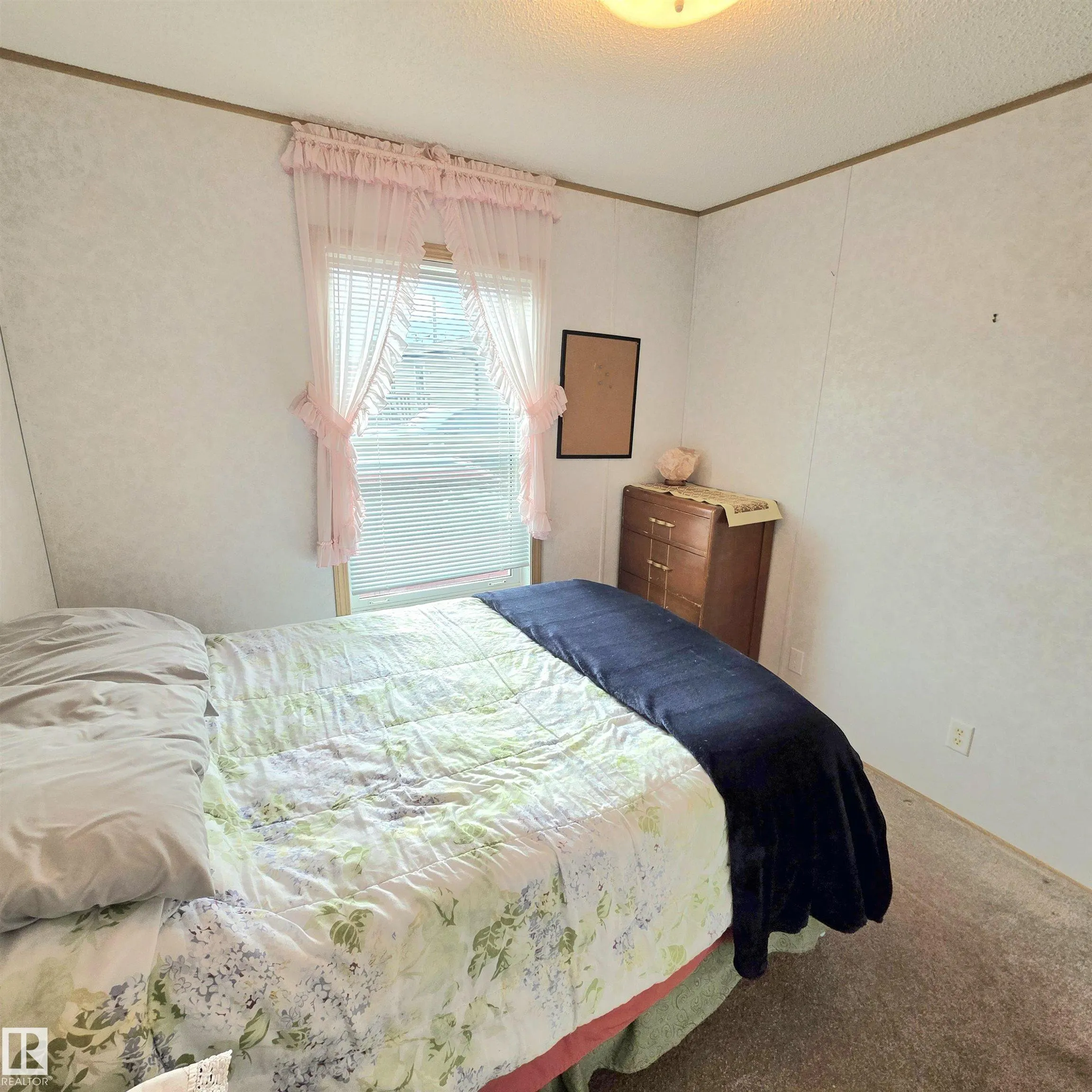 #106 5309 52 Street