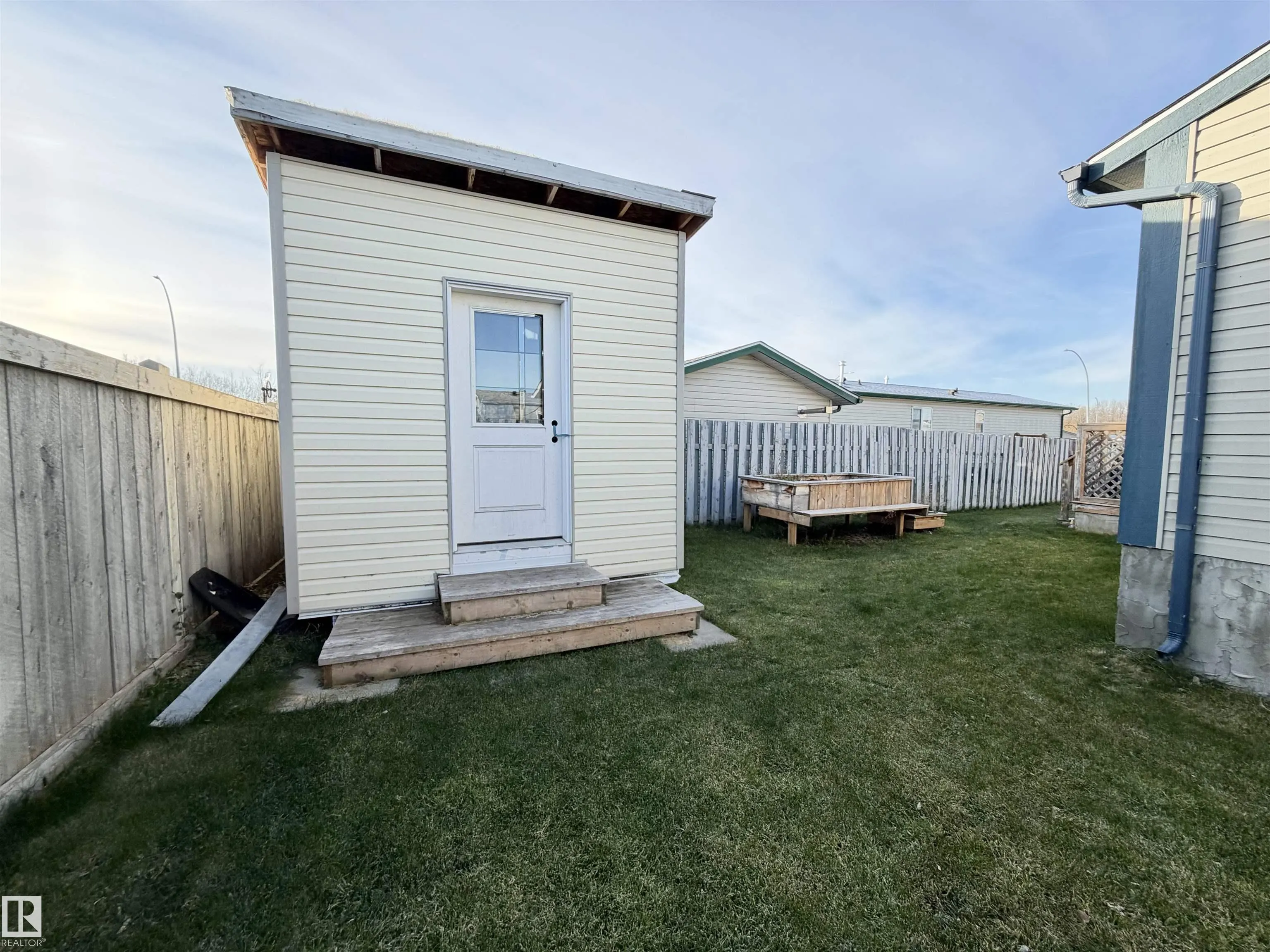 49 JUTLAND Crescent