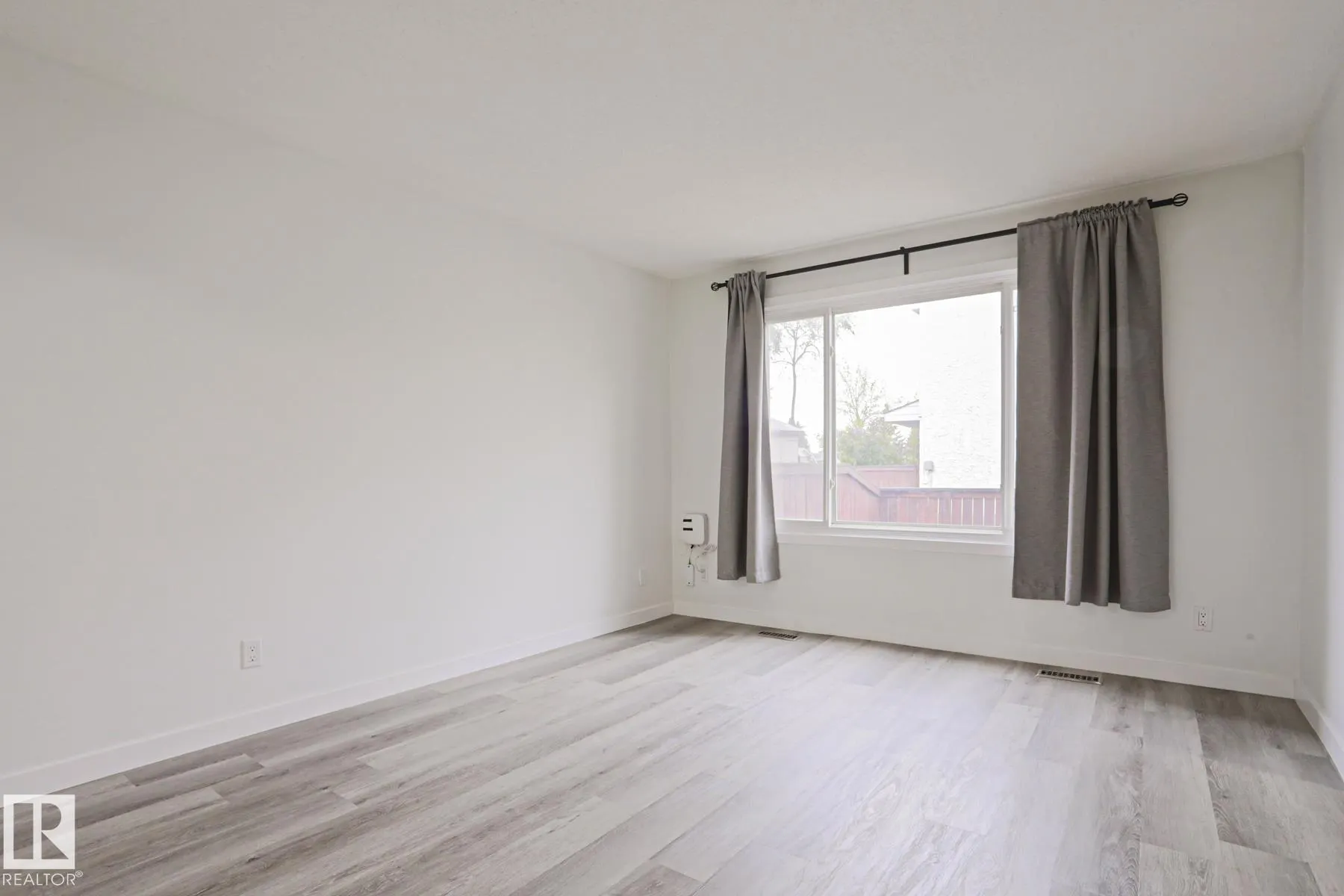 238 PRIMROSE GARDENS Gardens