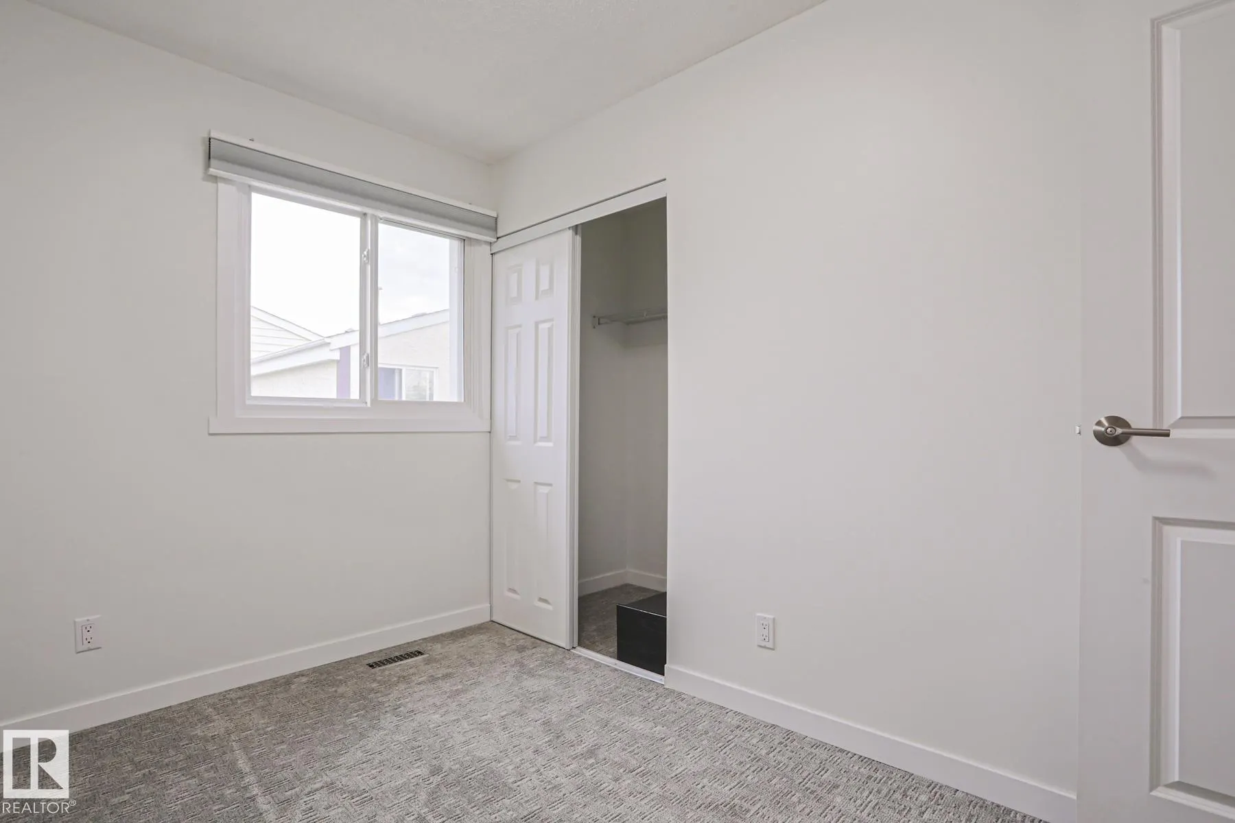 238 PRIMROSE GARDENS Gardens