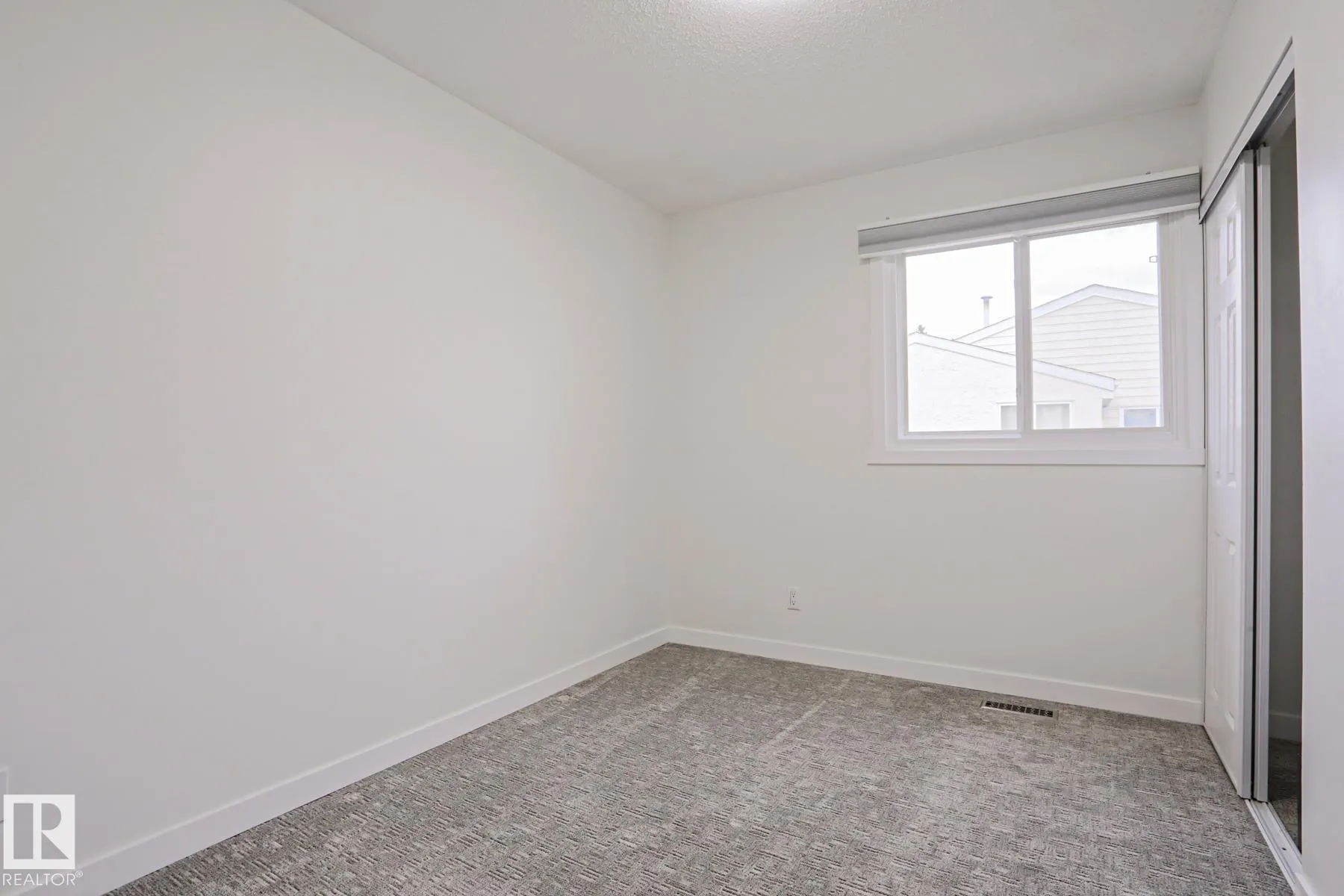 238 PRIMROSE GARDENS Gardens