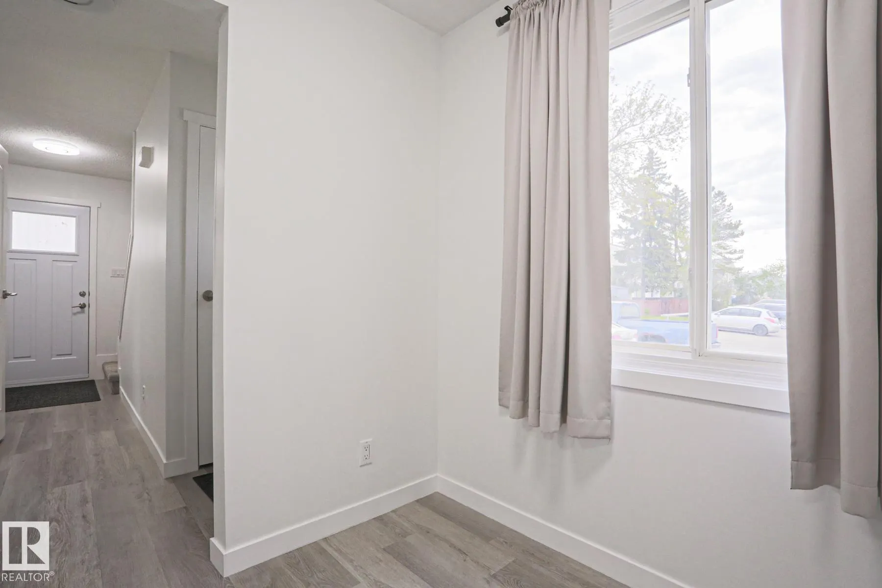 238 PRIMROSE GARDENS Gardens