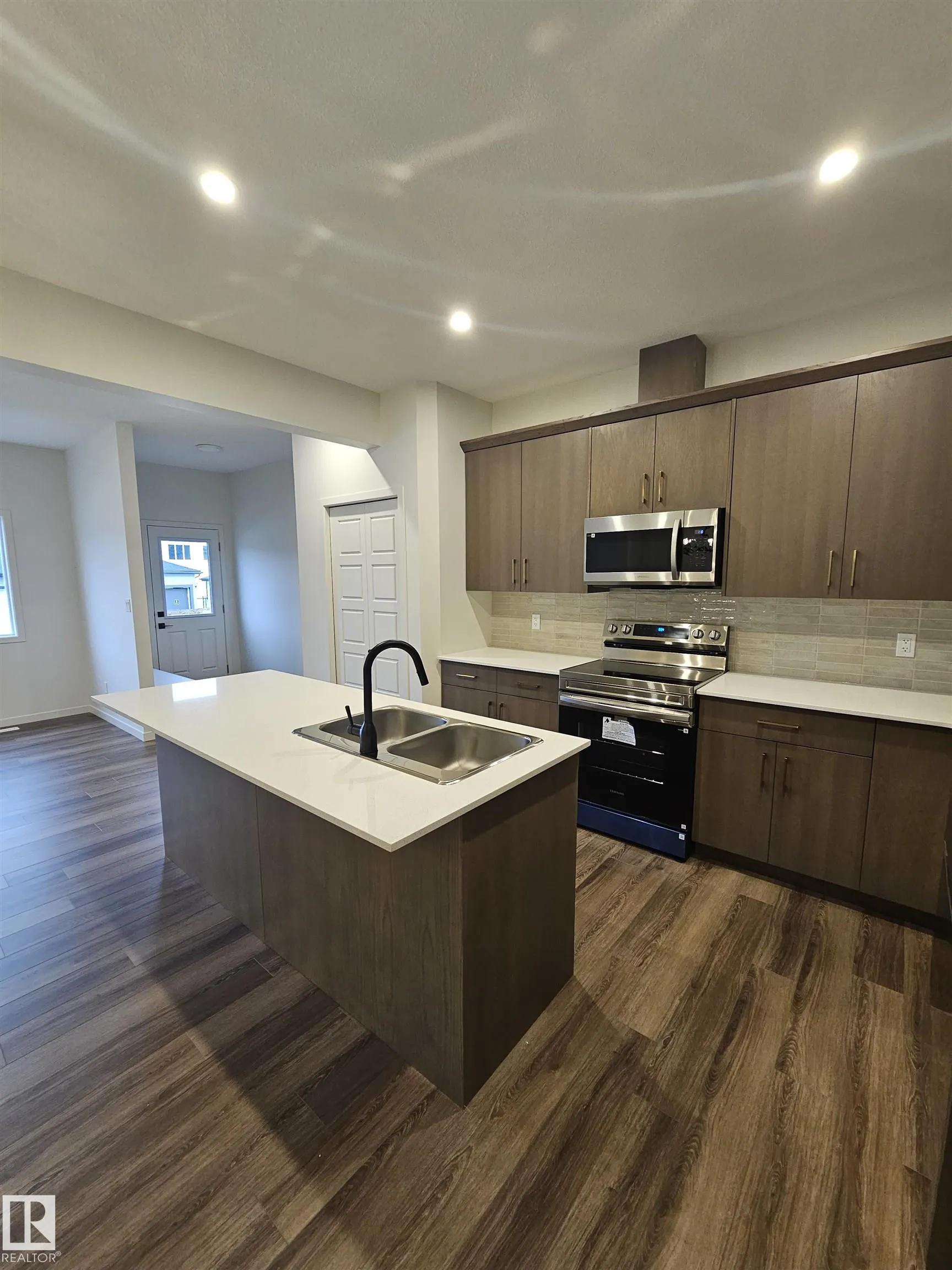 3605 Triomphe Boulevard