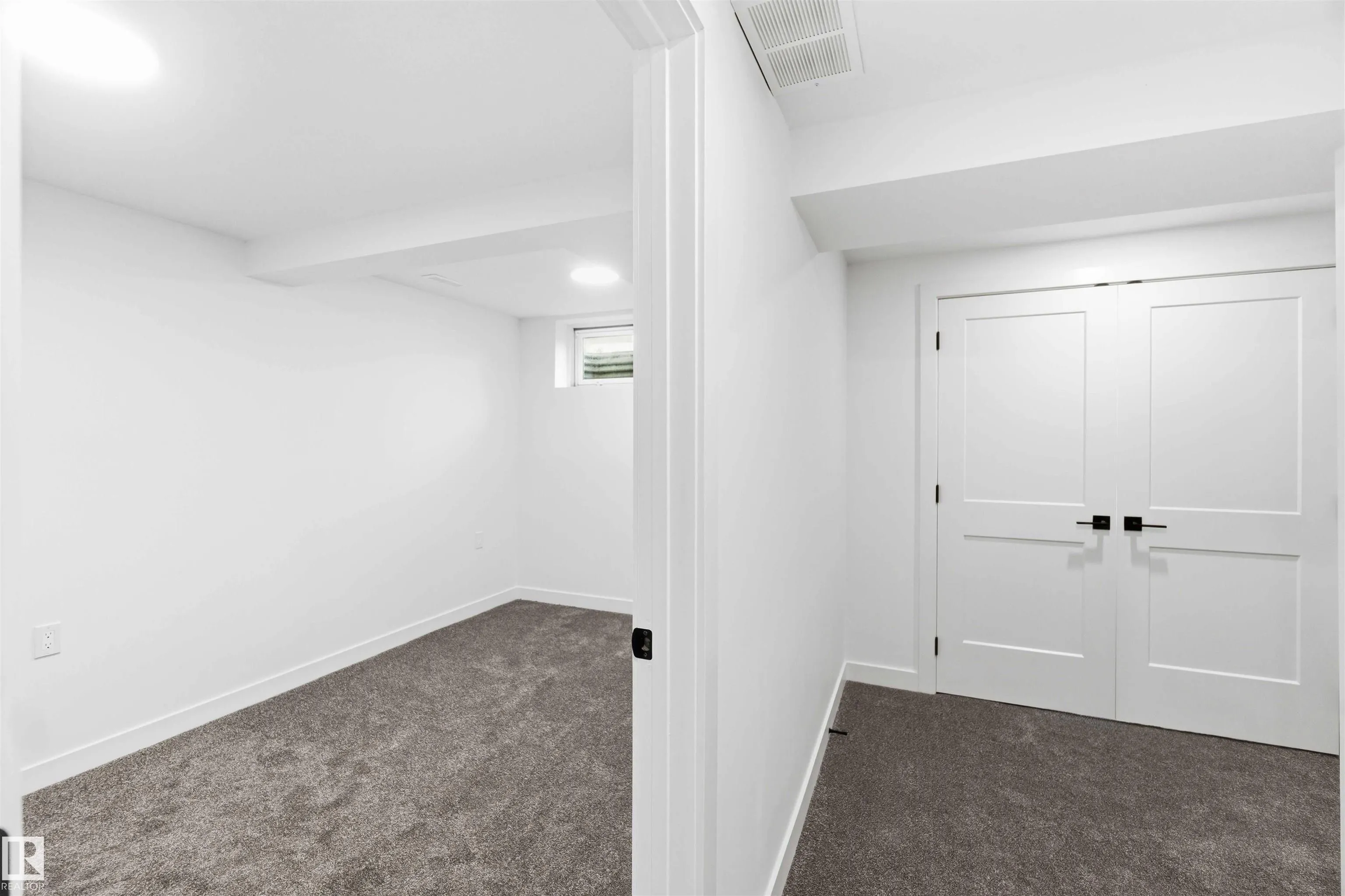 350 CLAREVIEW Road