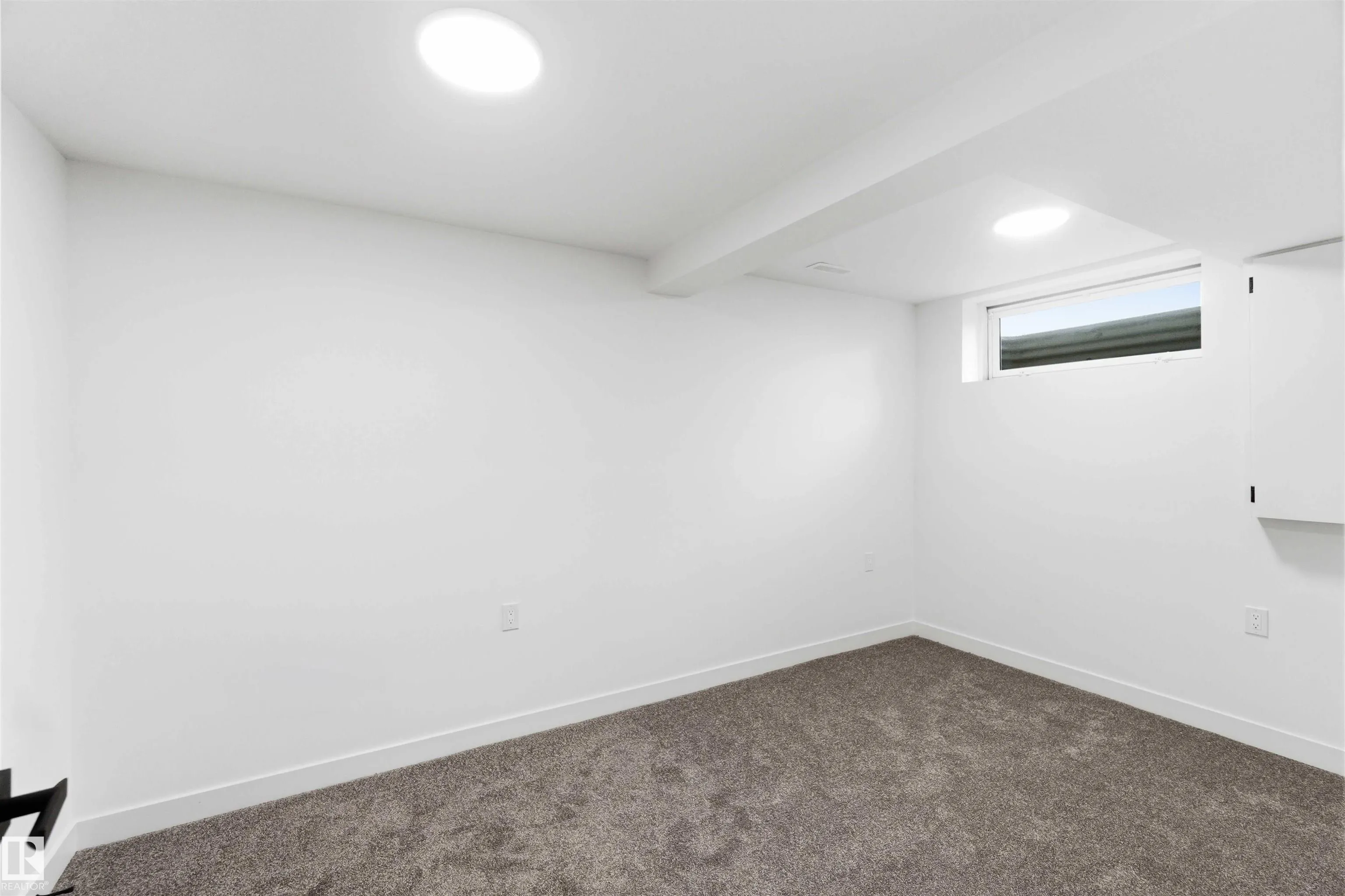 350 CLAREVIEW Road