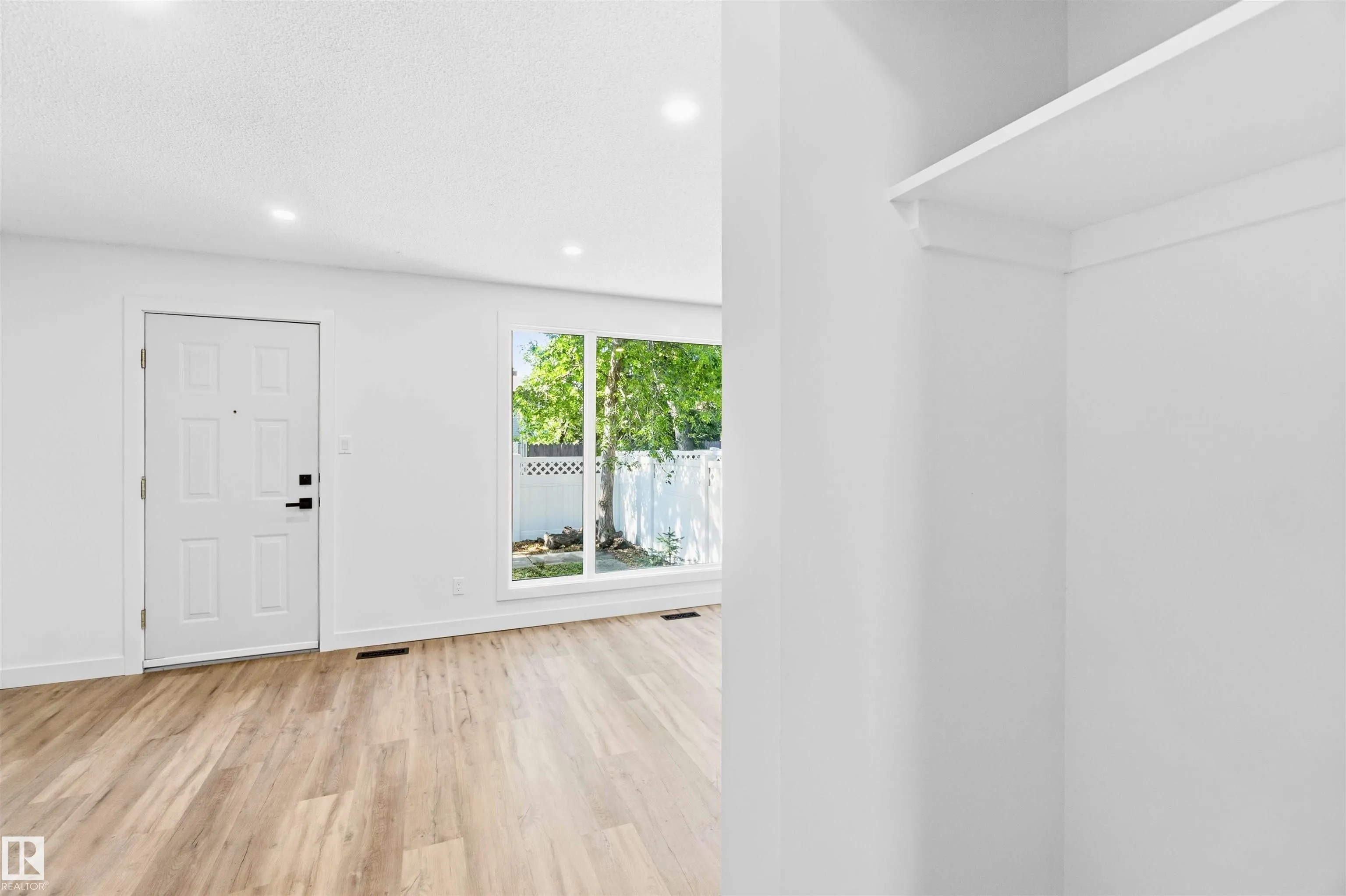 350 CLAREVIEW Road