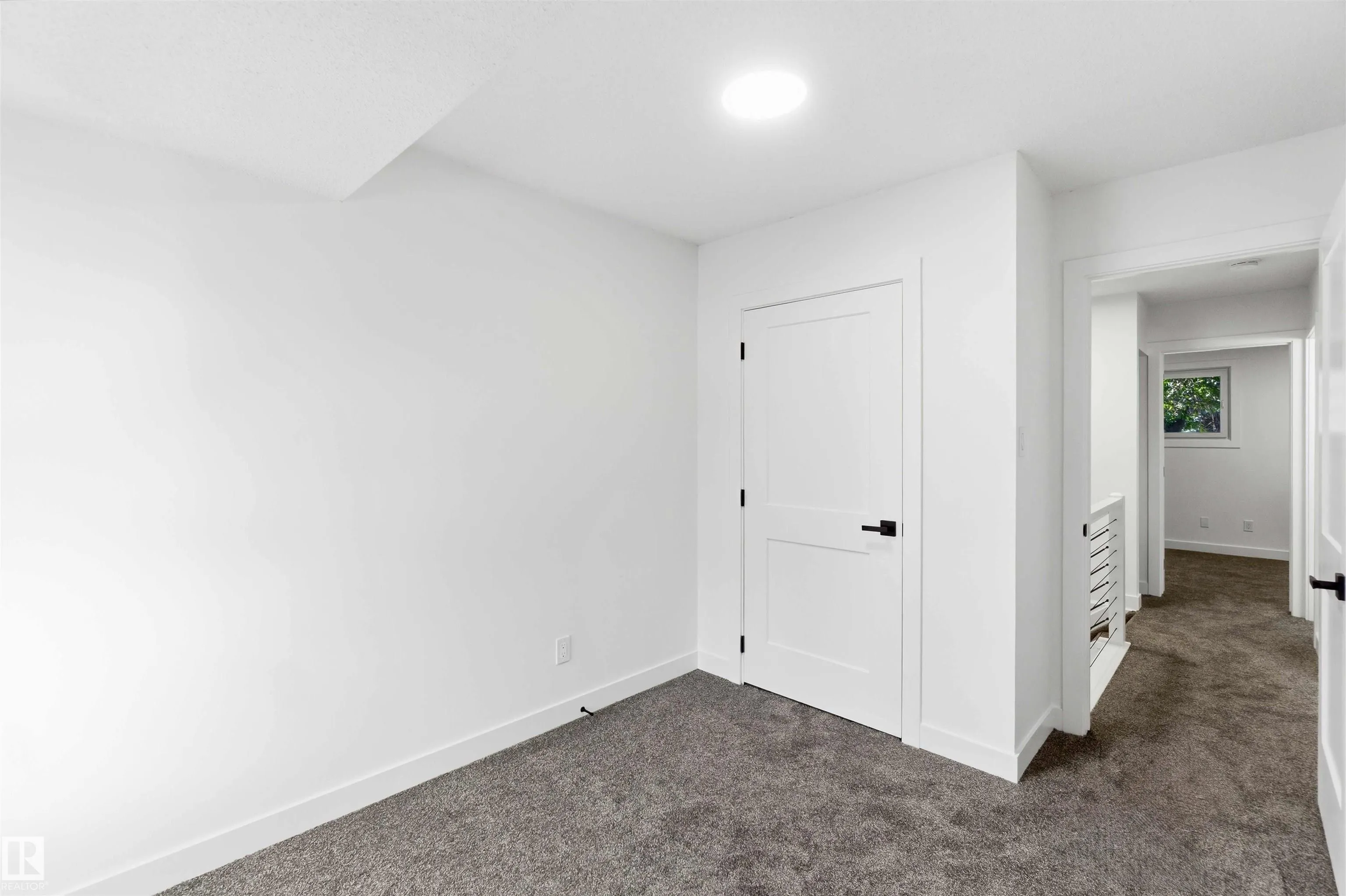 350 CLAREVIEW Road