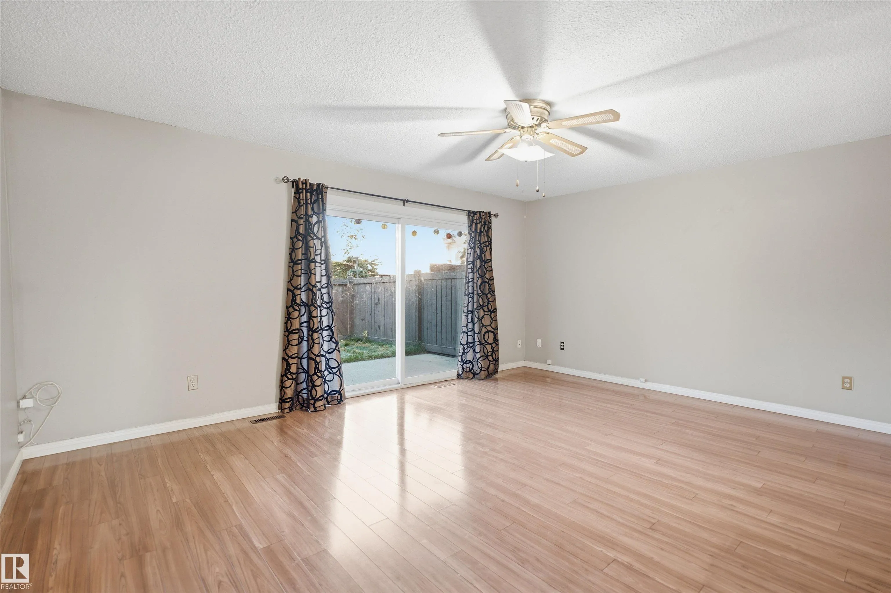 7J Garden Grove